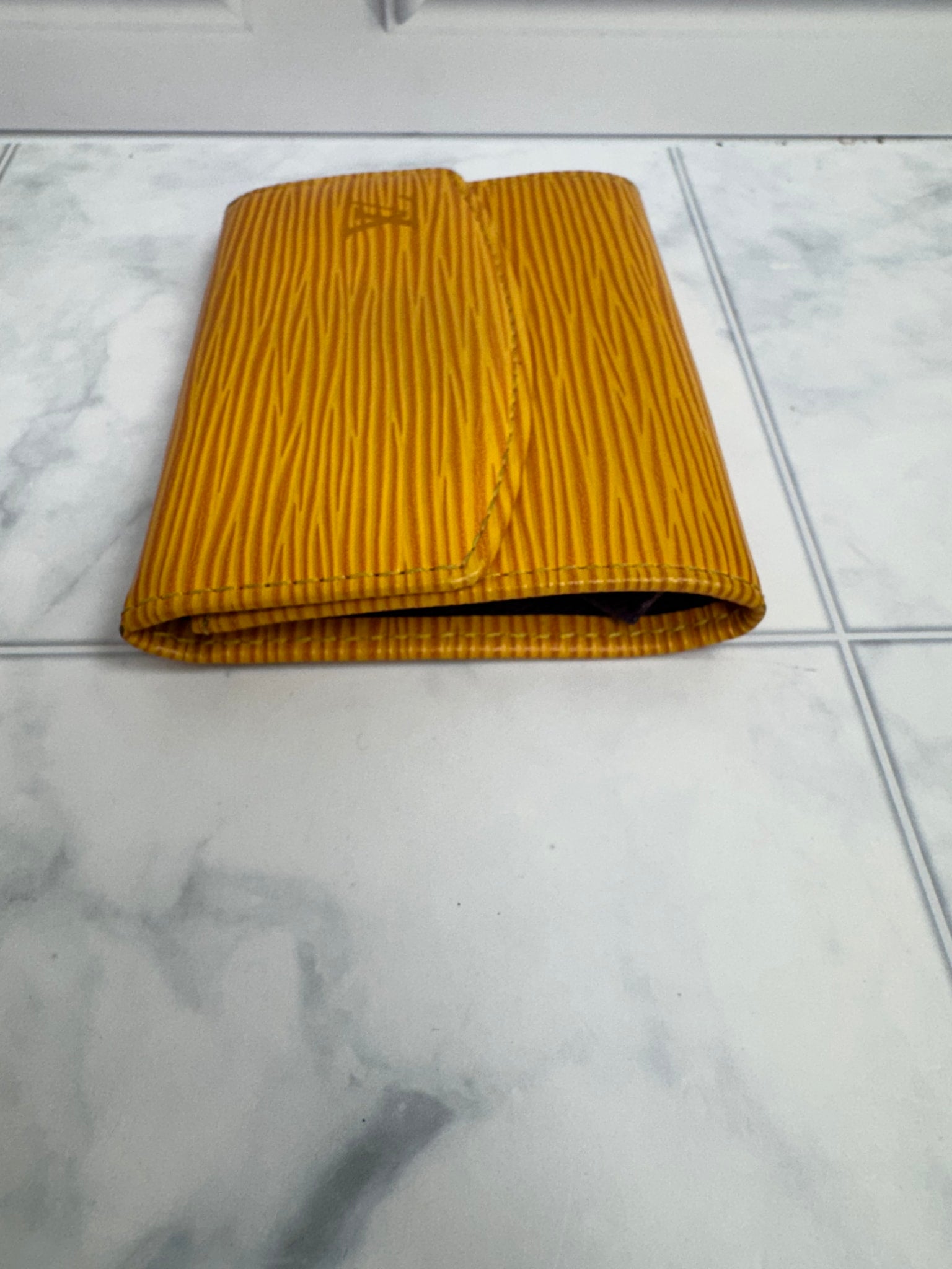 Louis Vuitton Yellow Epi Porte Monnaie Simple Coin Case