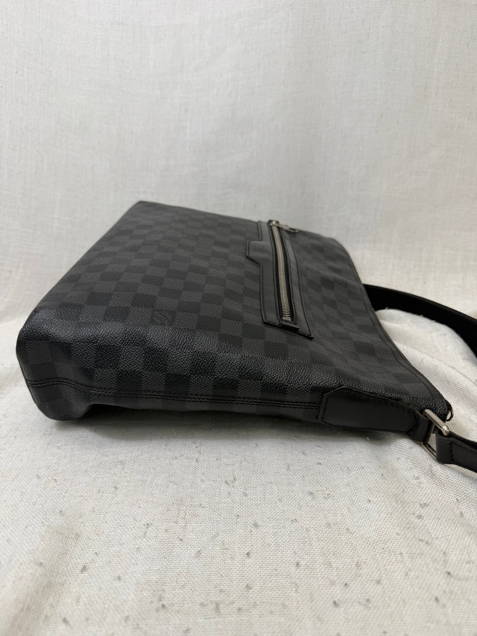 Louis Vuitton Damier Graphite Mick MM Shoulder Bag