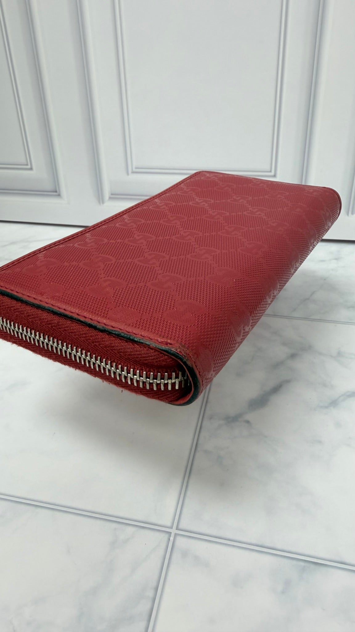 Gucci Red Imprime Microguccissima Zippy Wallet 