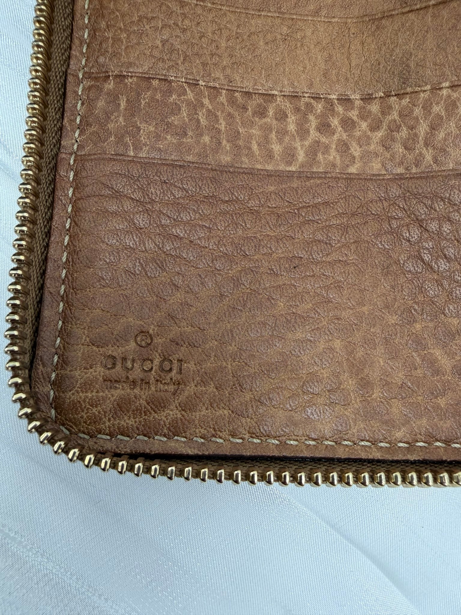 Gucci Brown Guccissima Leather Bamboo Zippy Travel Wallet