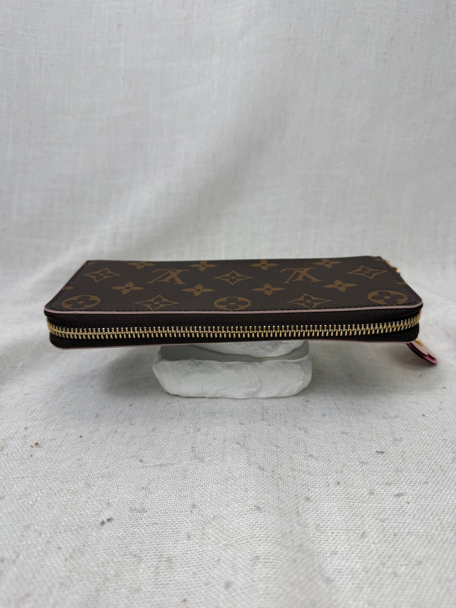 Louis Vuitton Fuchsia Monogram  Clemence Zippy Wallet 