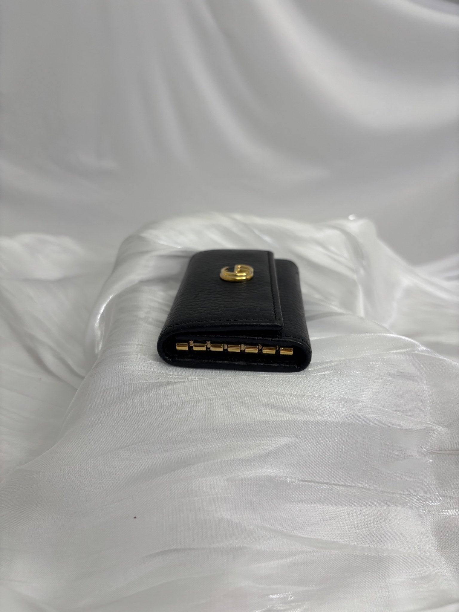 https://res.cloudinary.com/dyql5hig8/image/upload/v1759769891/wu5xvvijuviquklyuwjr.jpg