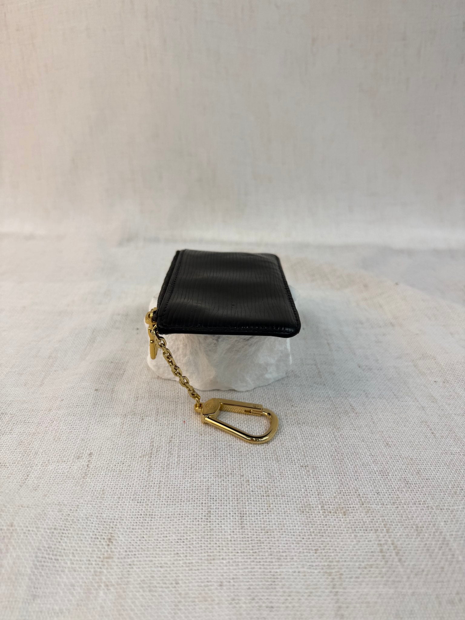 Louis Vuitton Black Epi Leather Key Cles