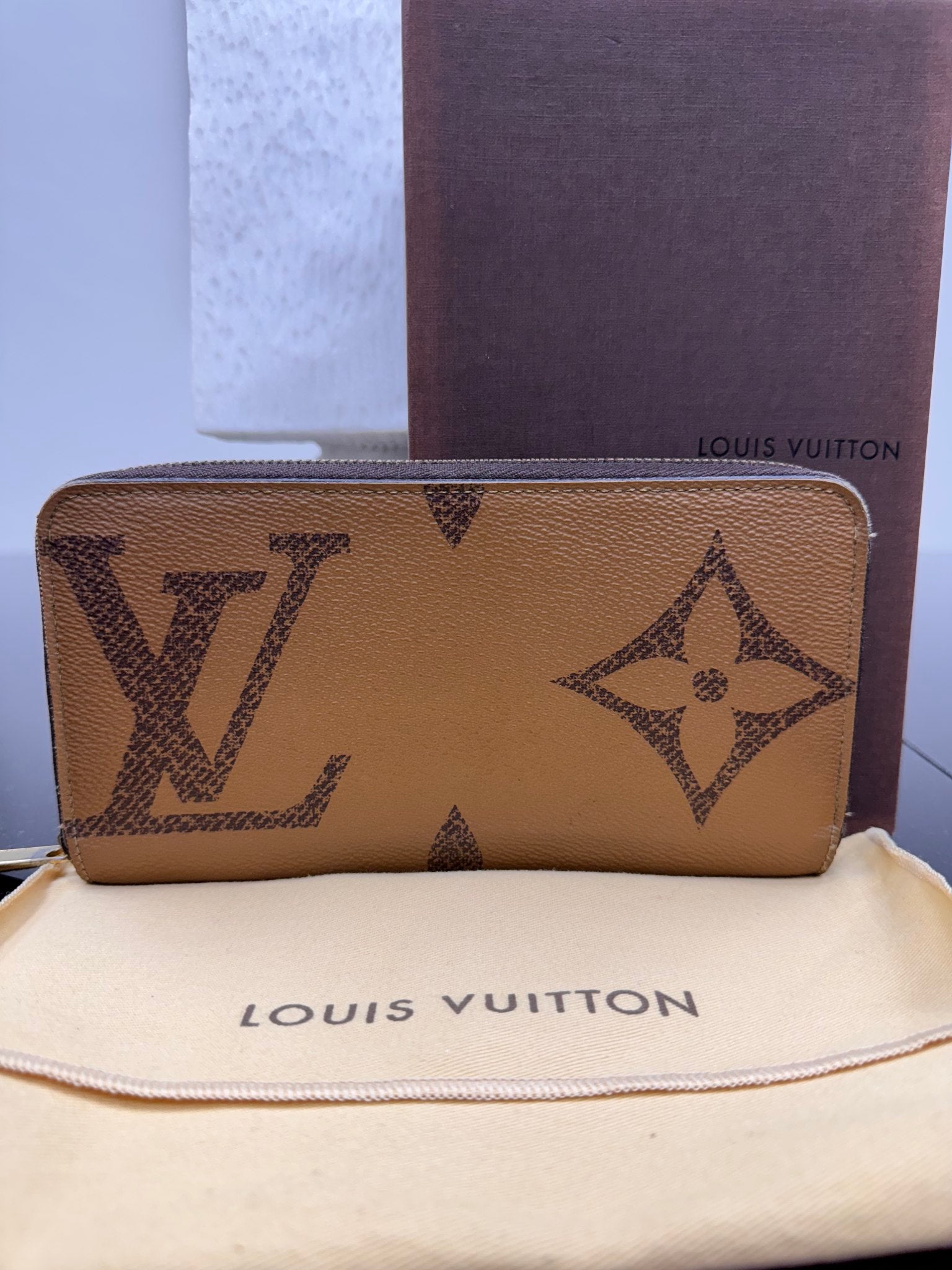 Louis Vuitton Reverse Giant Monogram Long Zippy Wallet