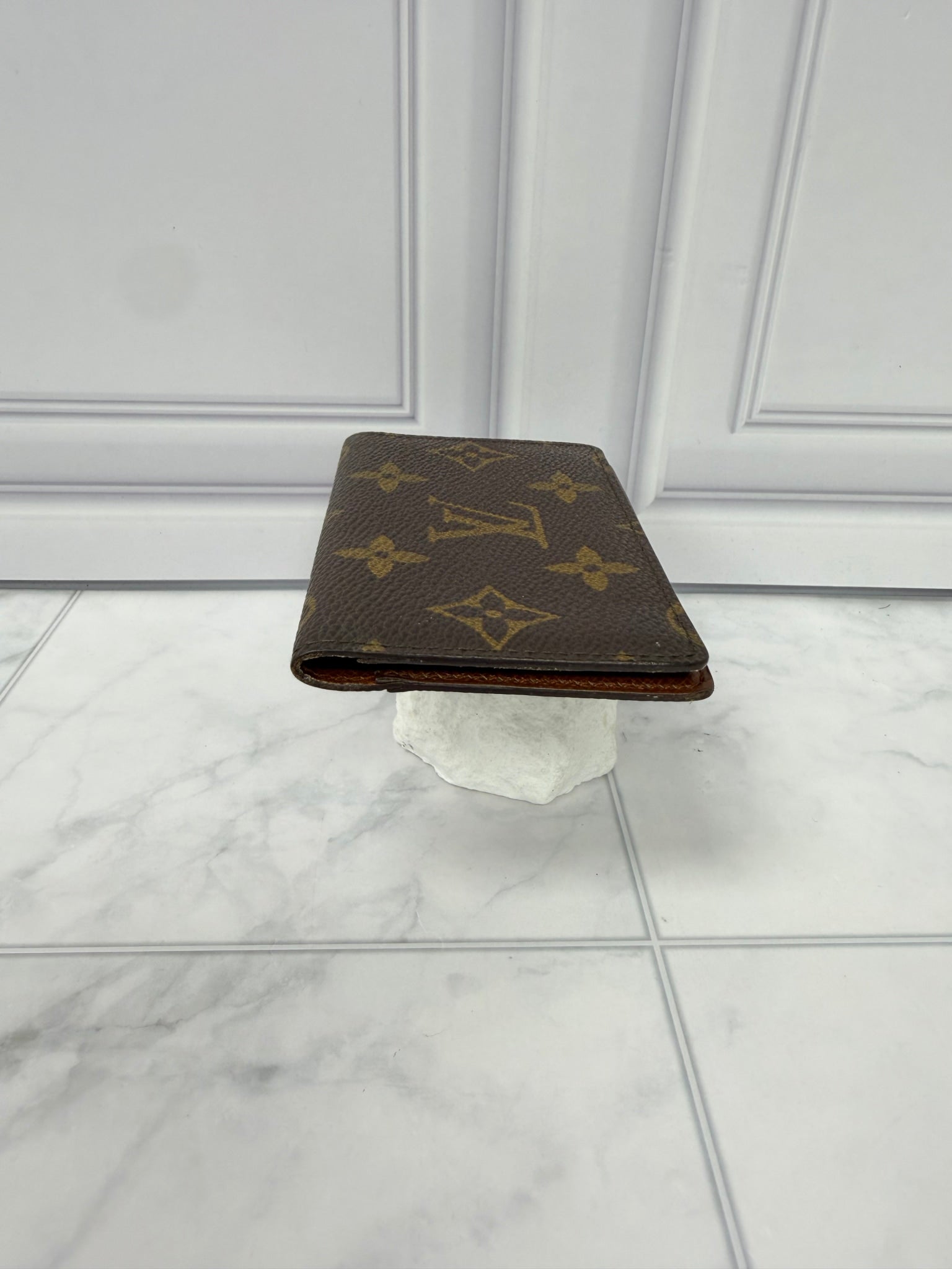 Louis Vuitton Monogram Card Case 
