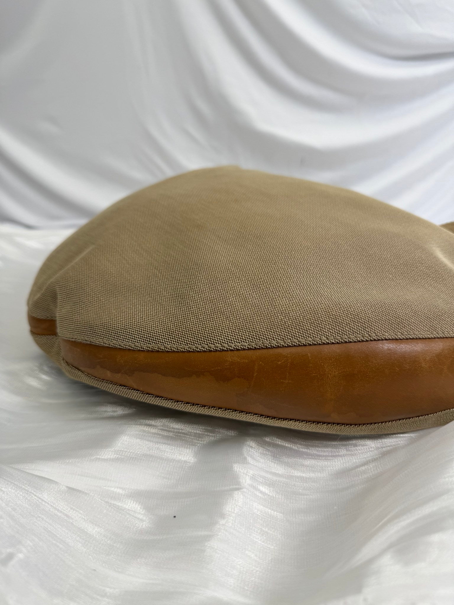 Gucci Tan Canvas Hobo Shoulder Bag