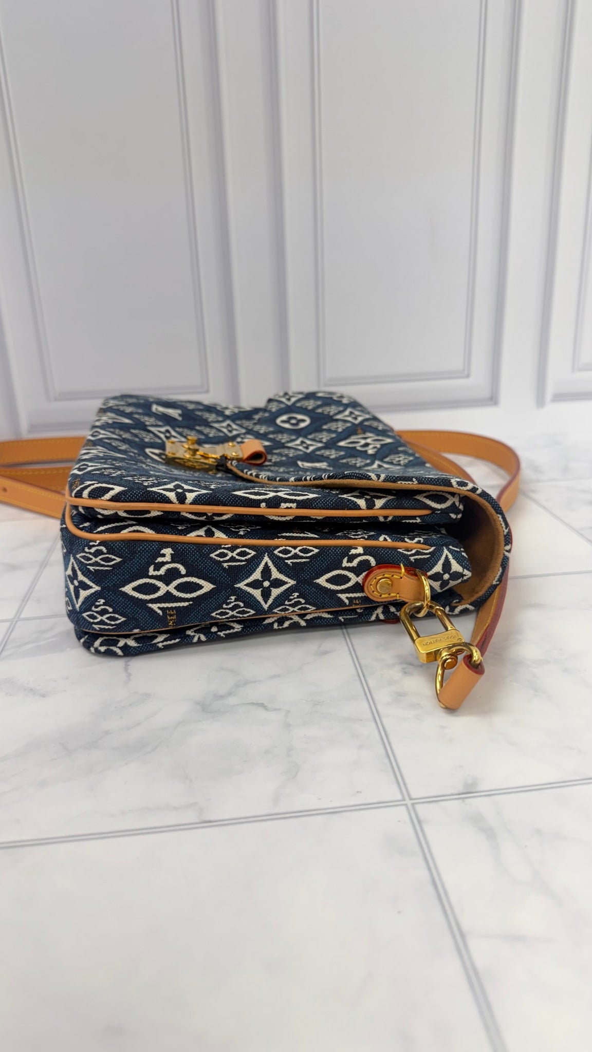 LIKE NEW - Louis Vuitton Monogram Blue Canvas 1854 Pochette Metis Crossbody Bag 