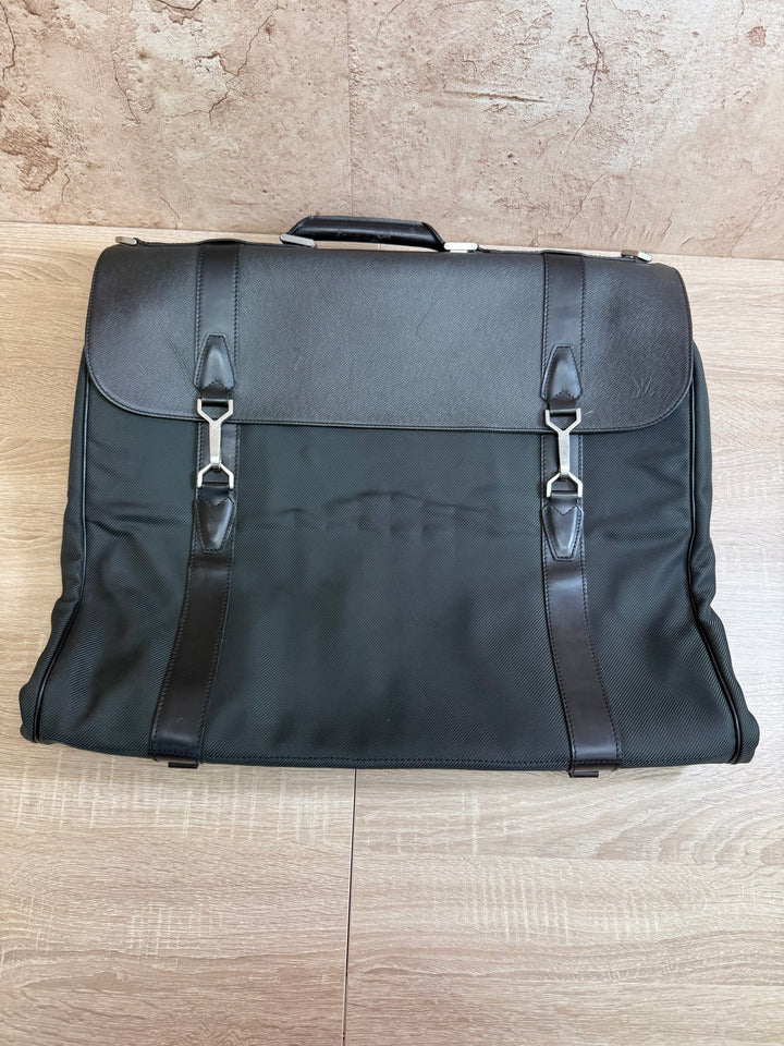 Louis Vuitton Black Taiga & Dark Green Nylon Garment Bag
