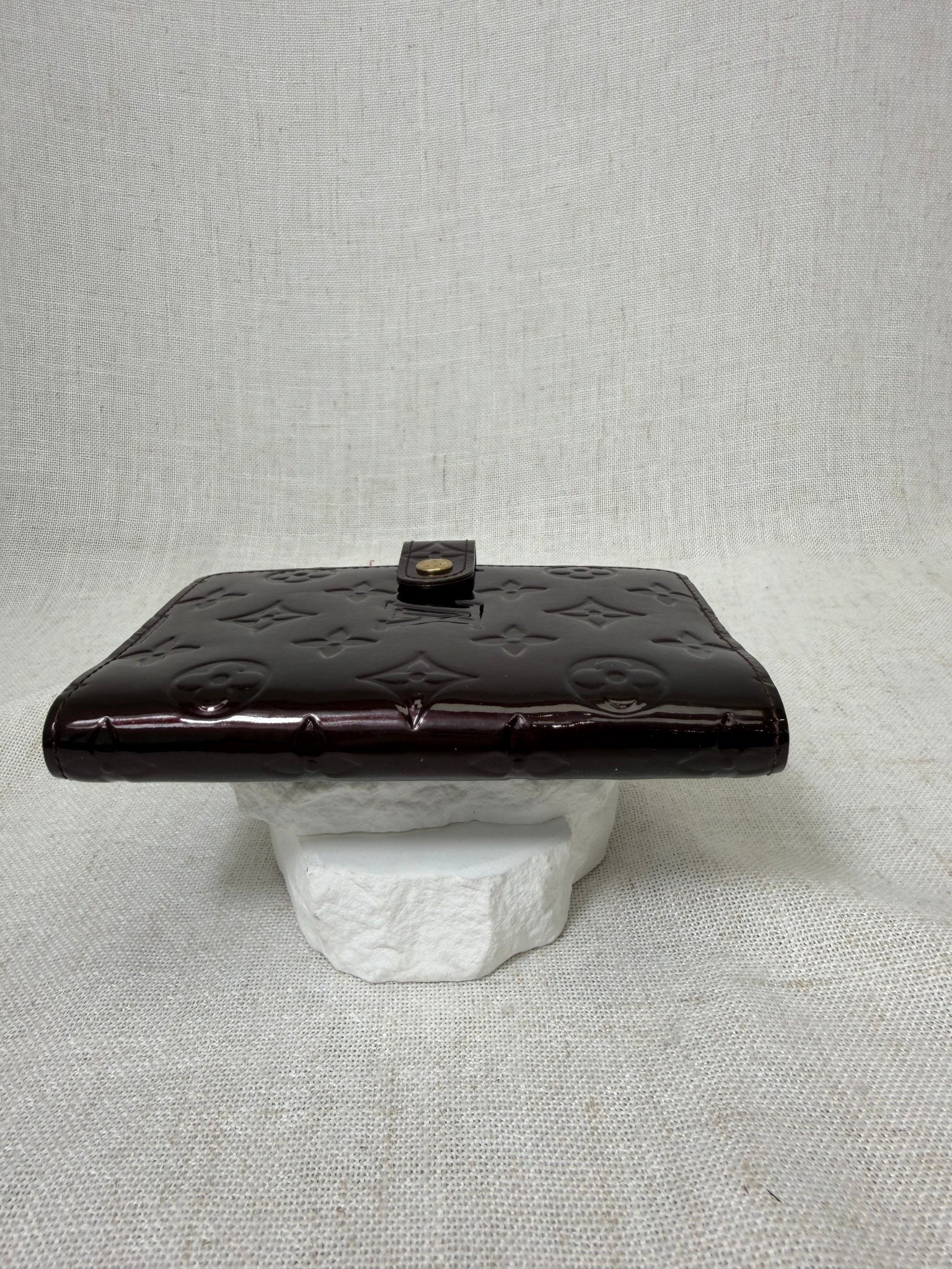 Louis Vuitton Amarante Vernis Passport Agenda PM