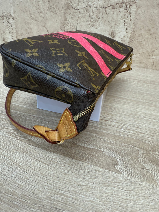 Louis Vuitton Monogram V Line Pochette Shoulder Bag