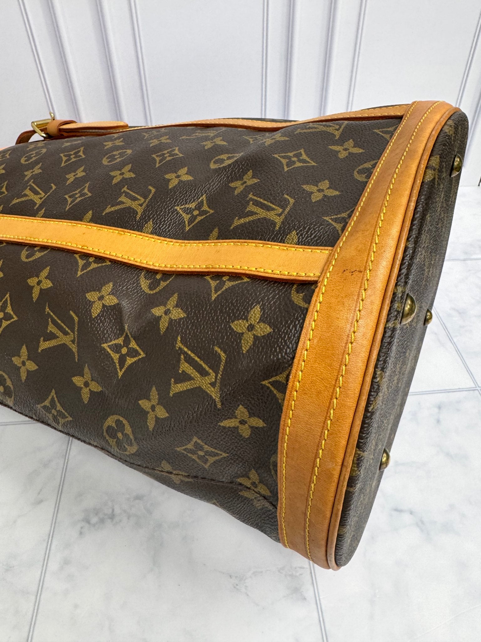 Louis Vuitton Monogram GM Bucket Shoulder Bag