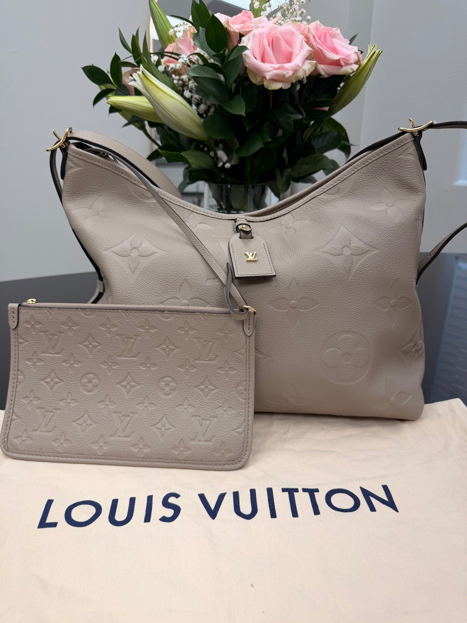 BRAND NEW Louis Vuitton Turtledove Empreinte Leather Carryall MM 