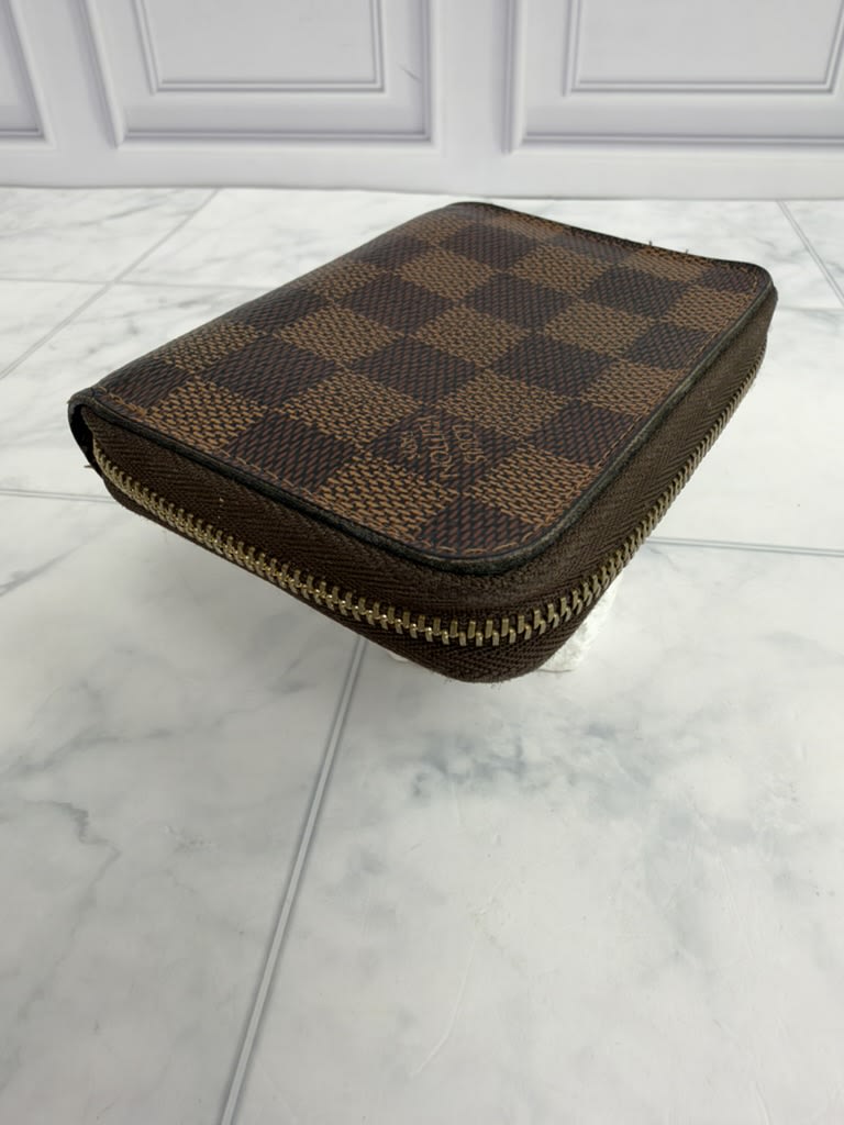 Louis Vuitton Damier Ebene Zippy Coin Purse