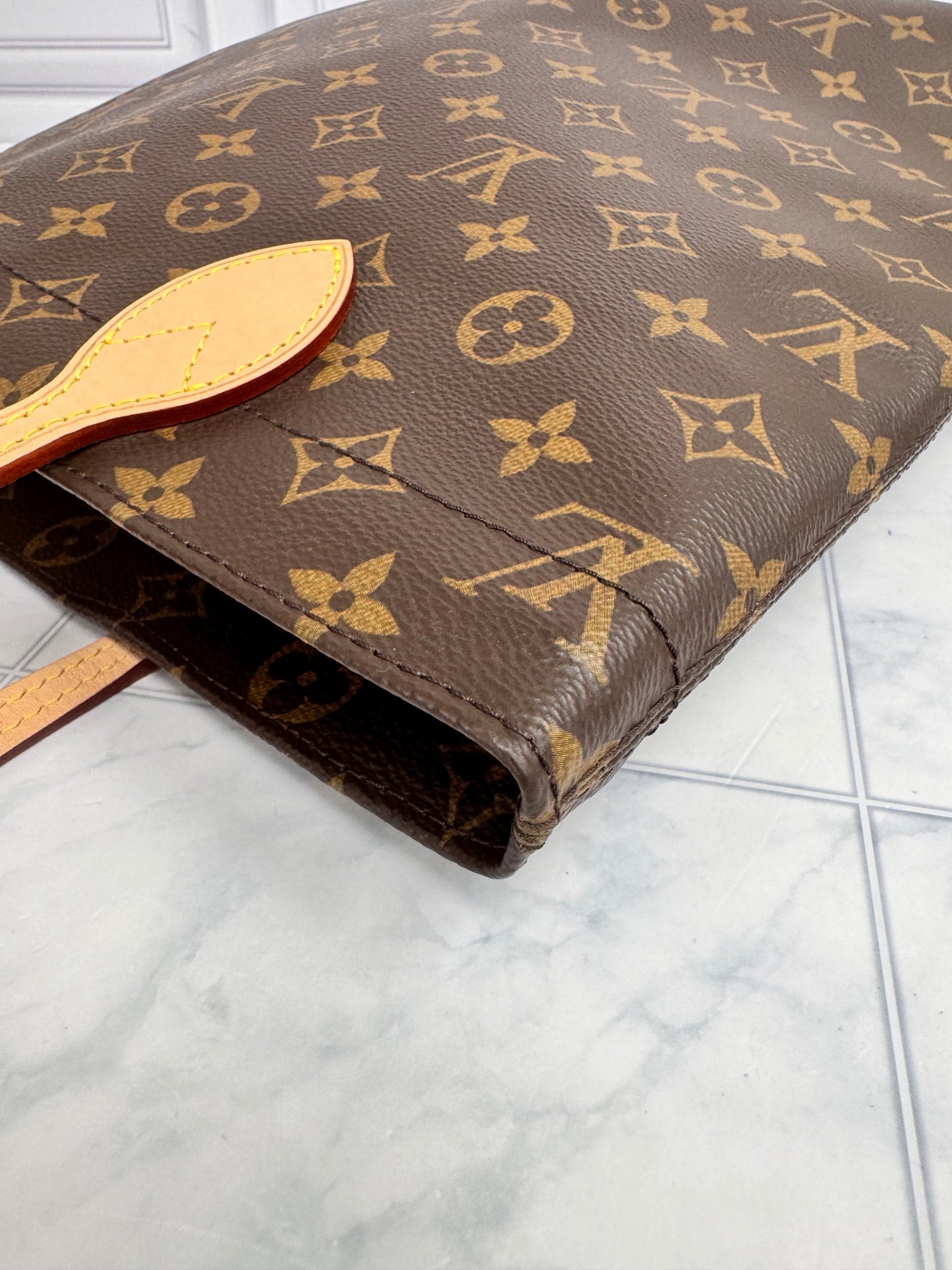 LIKE NEW - Louis Vuitton Monogram Carry It Tote Bag