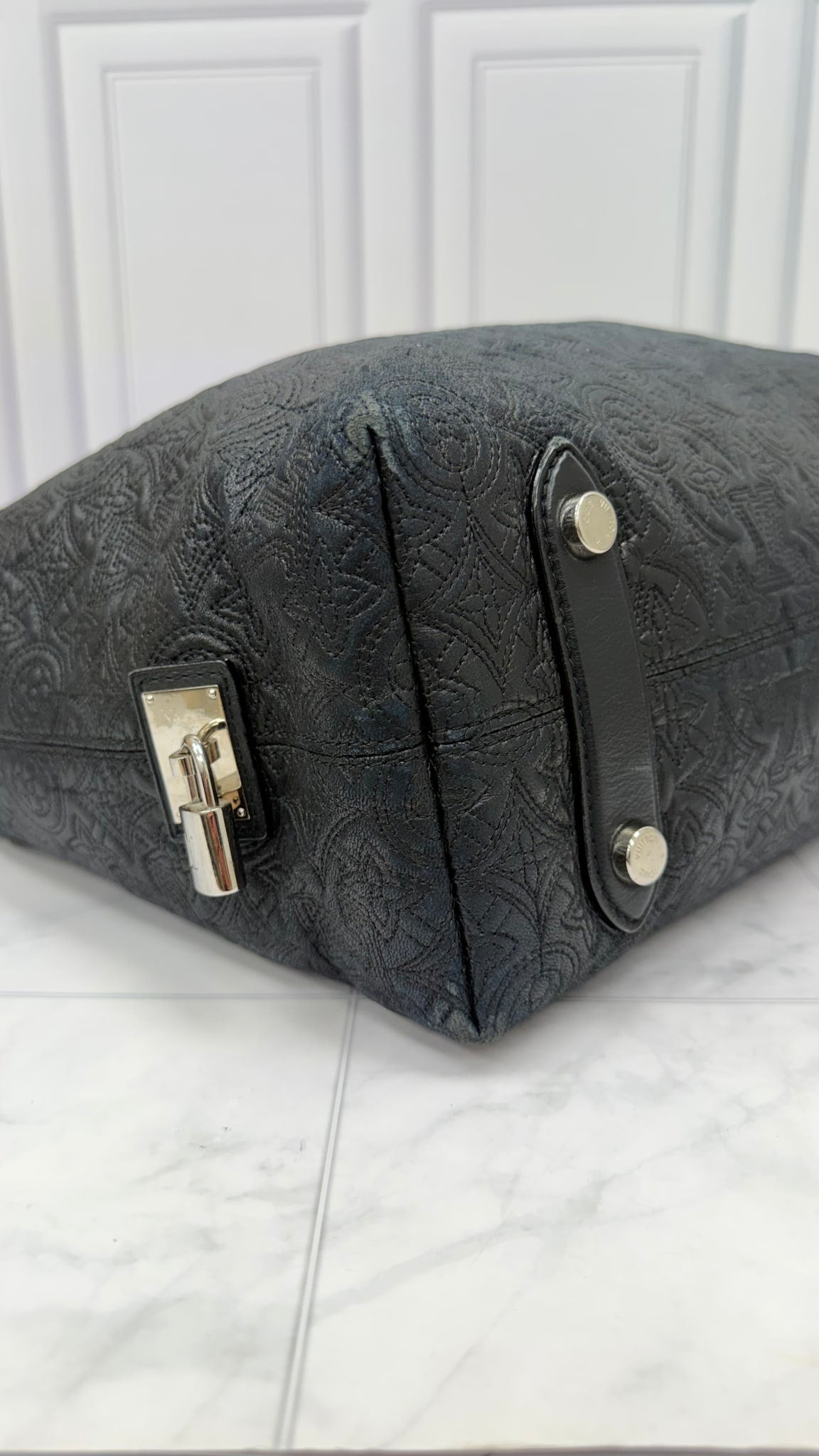 Louis Vuitton Black Quilted Lambskin Leather Antheia Hobo PM