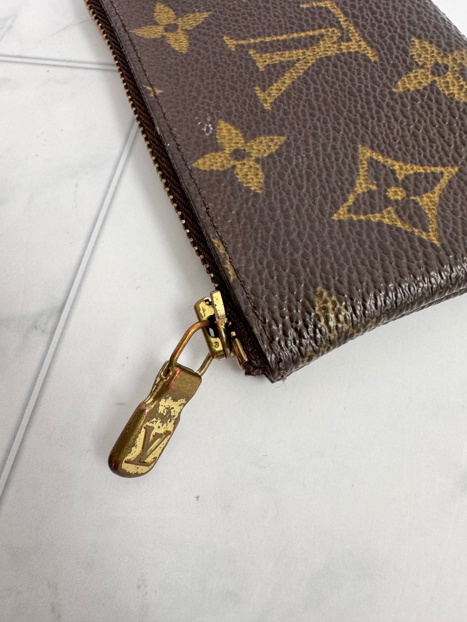 Louis Vuitton Monogram Key Cles