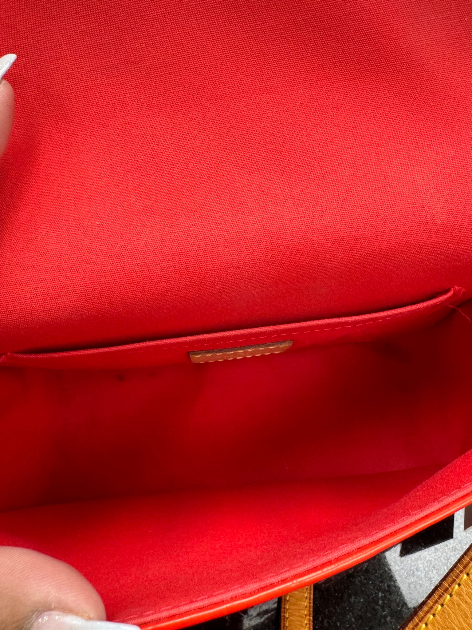 Louis Vuitton Red Vernis Monogram Bellflower Crossbody Bag GM