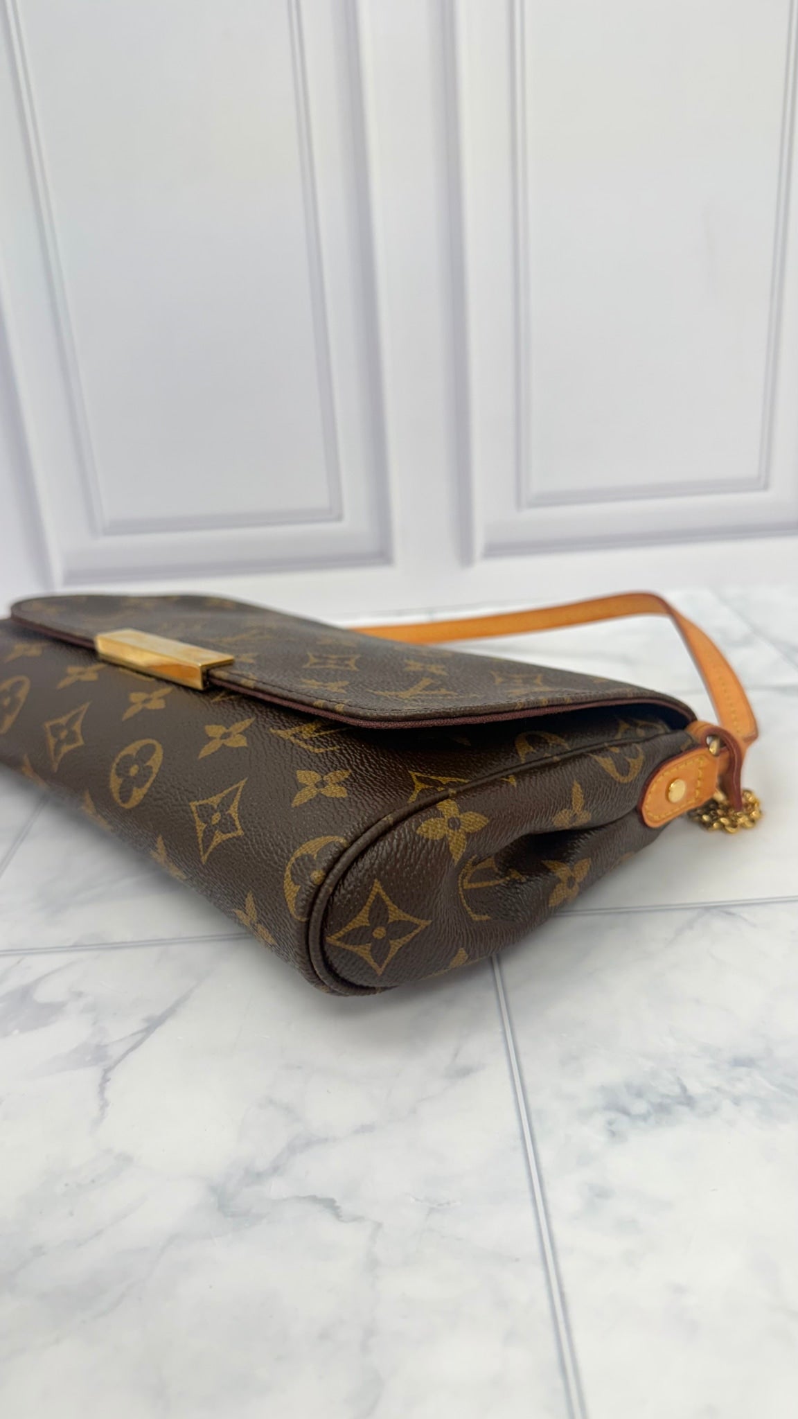 Louis Vuitton Monogram Favorite Crossbody Bag 