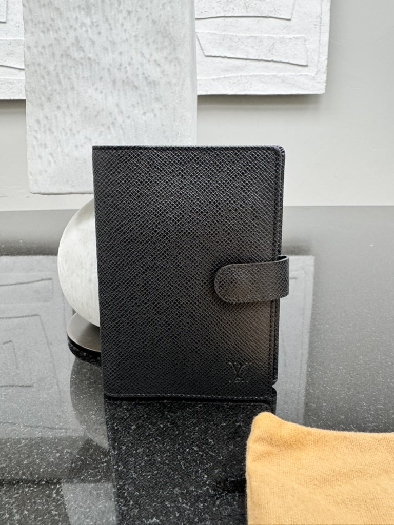 Louis Vuitton Black Taiga Agenda PM