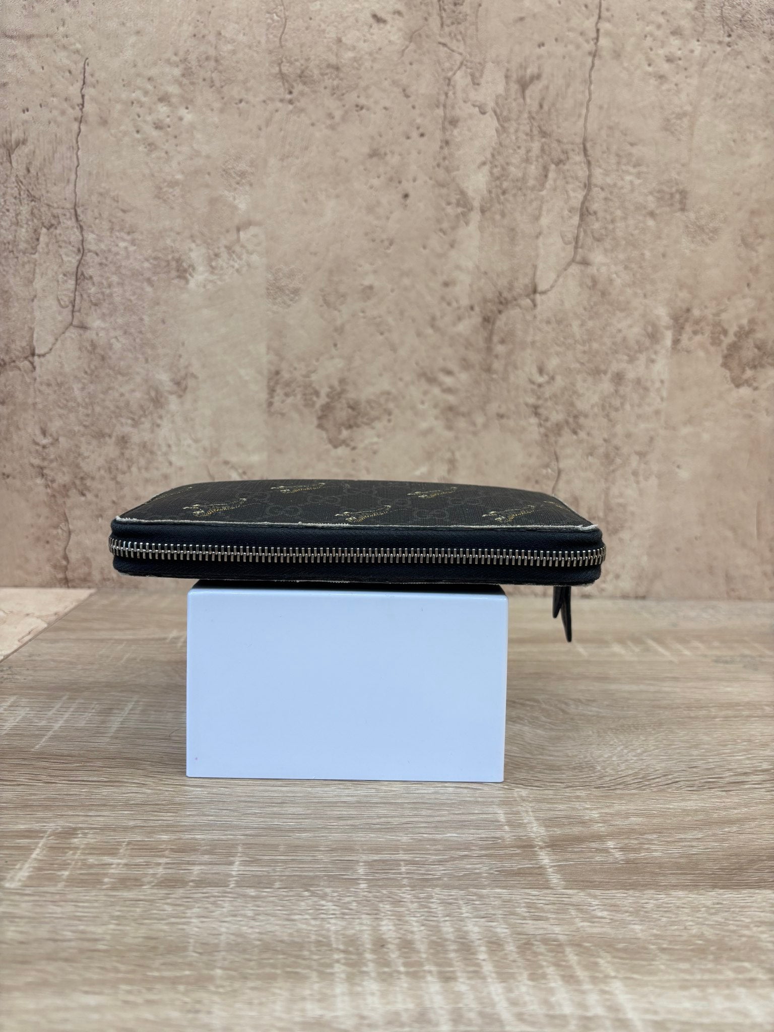 https://res.cloudinary.com/dyql5hig8/image/upload/v1758636854/xmhtdeprypxdhy3fl7yf.jpg