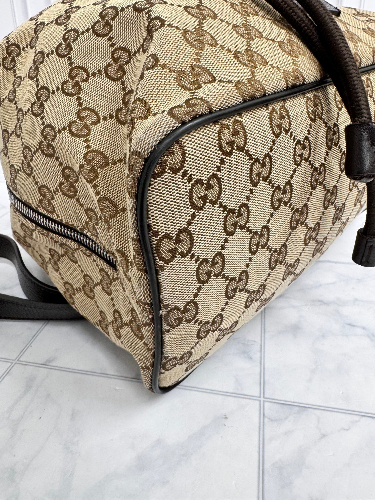Gucci GG Supreme Canvas Drawstring Backpack