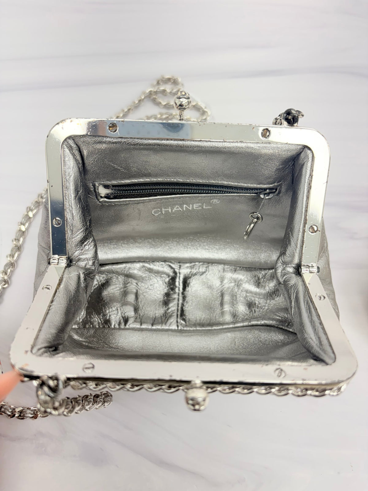 Chanel Metallic Silver Quilted Lambskin Kisslock Frame Bag