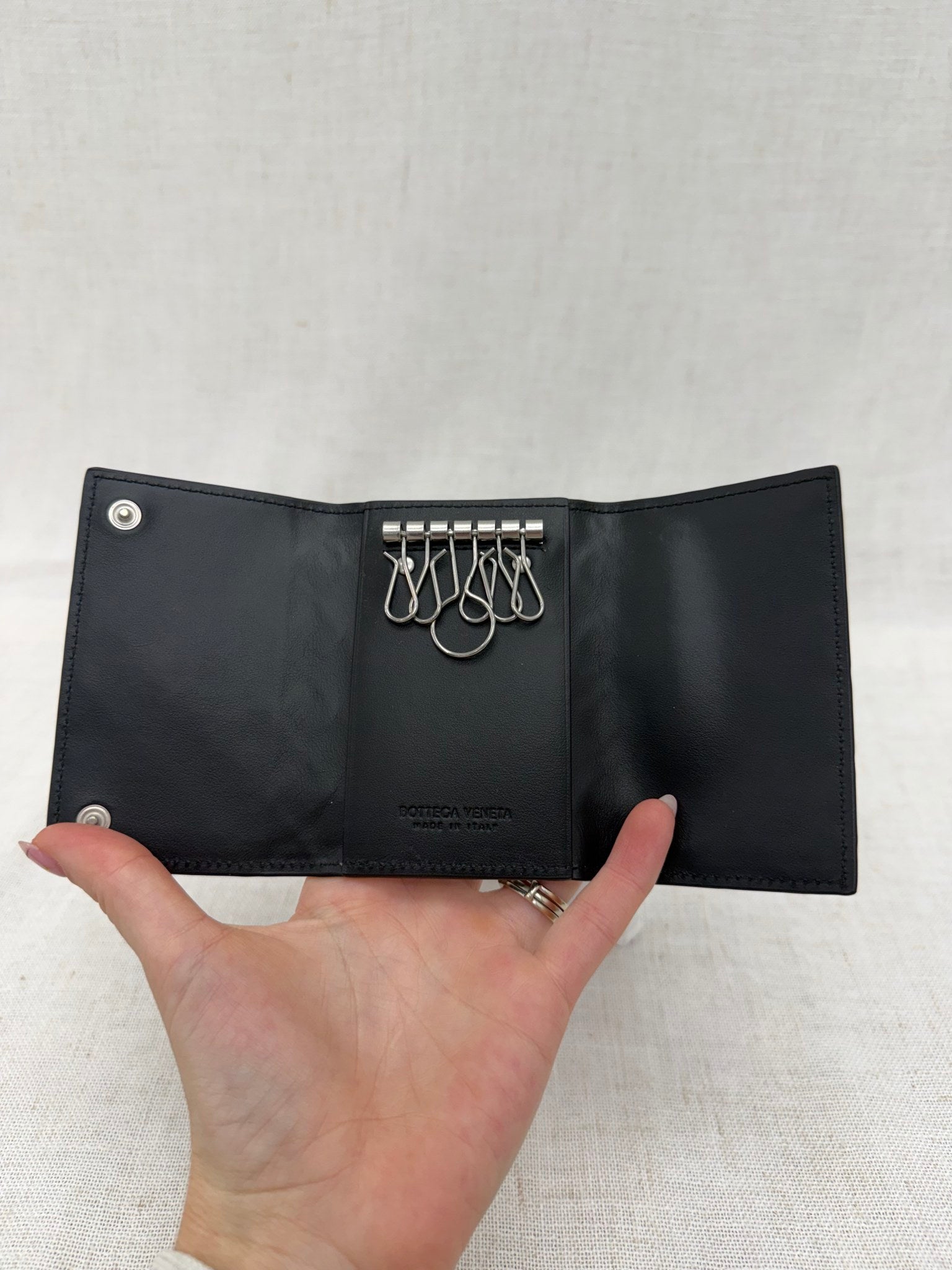 BRAND NEW- Bottega Veneta Black Intrecciato Leather 6 Ring Key Case