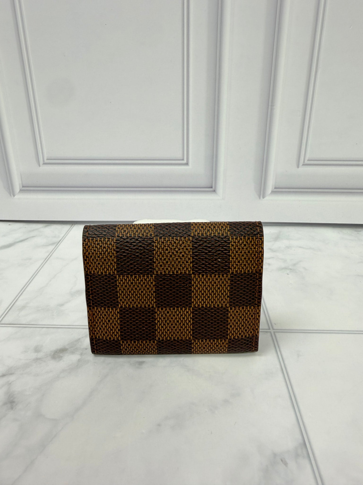LIKE NEW - Louis Vuitton Damier Ebene Cufflink Case 