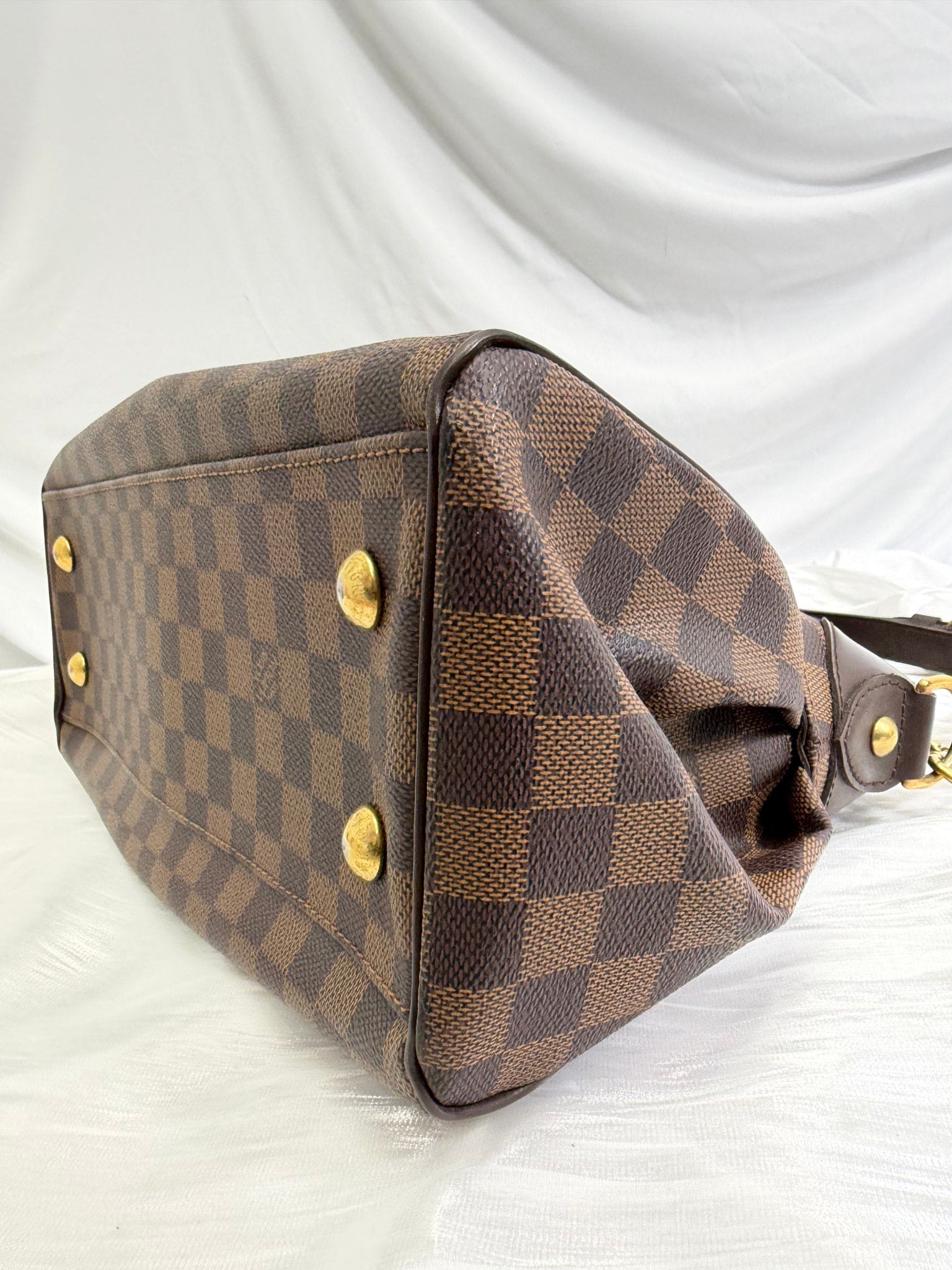 Louis Vuitton Damier Ebene Trevi GM