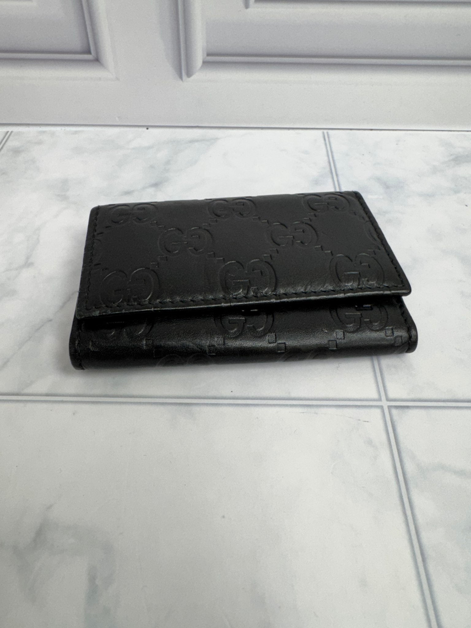Gucci Black GG Embossed Leather 6 Key Case