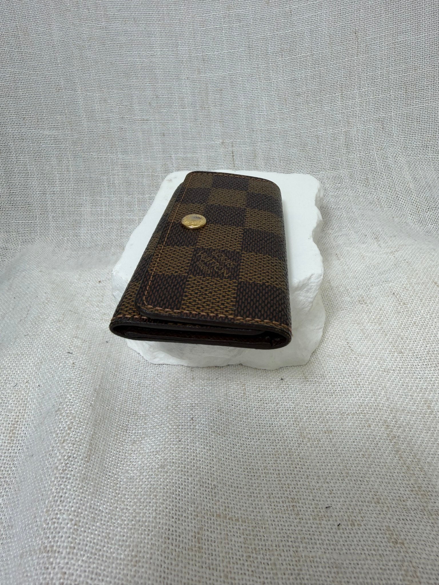 Louis Vuitton Damier Ebene 4 Key Holder Case