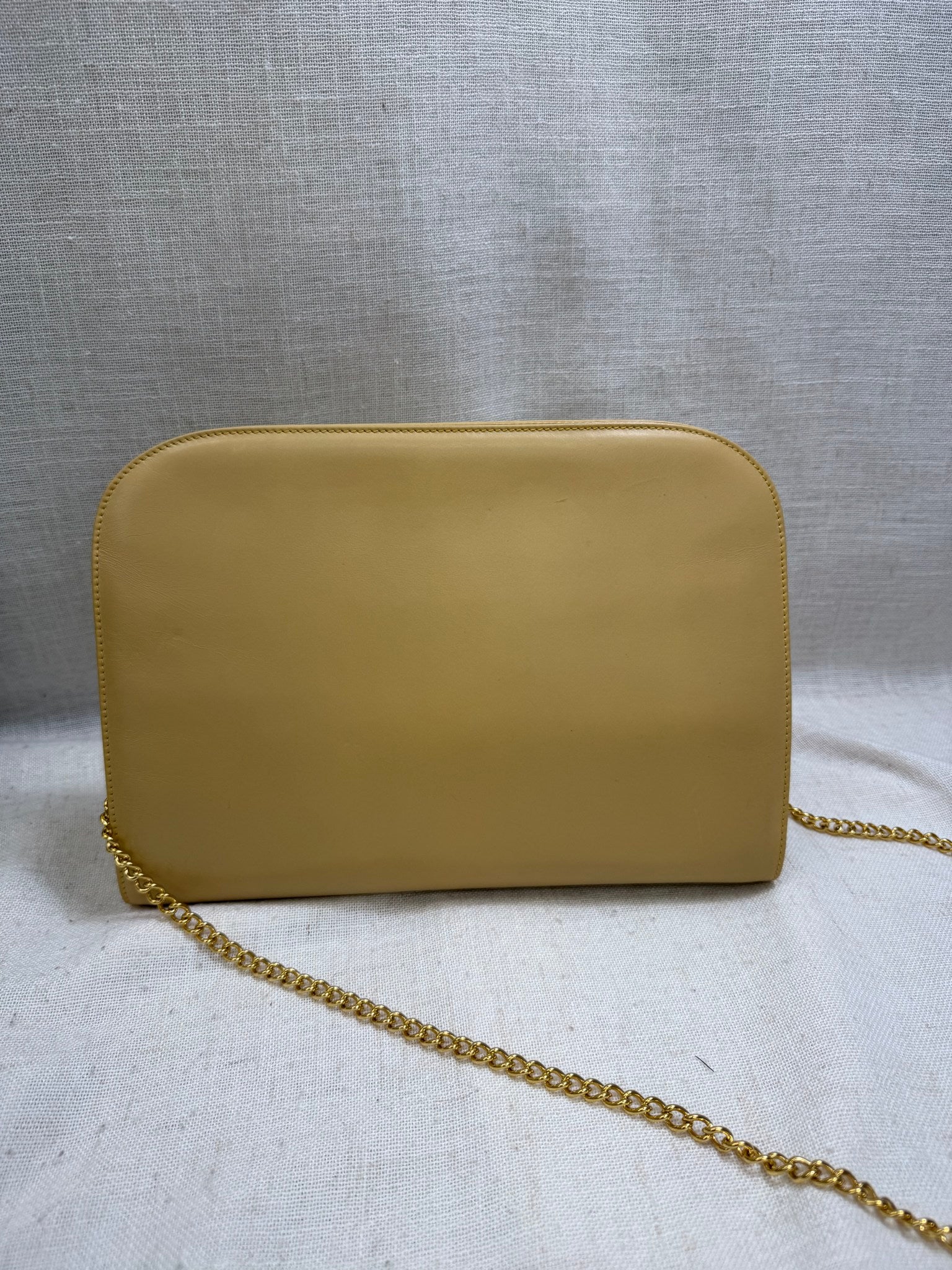 Salvatore Ferragamo Beige Leather Chain Shoulder Bag