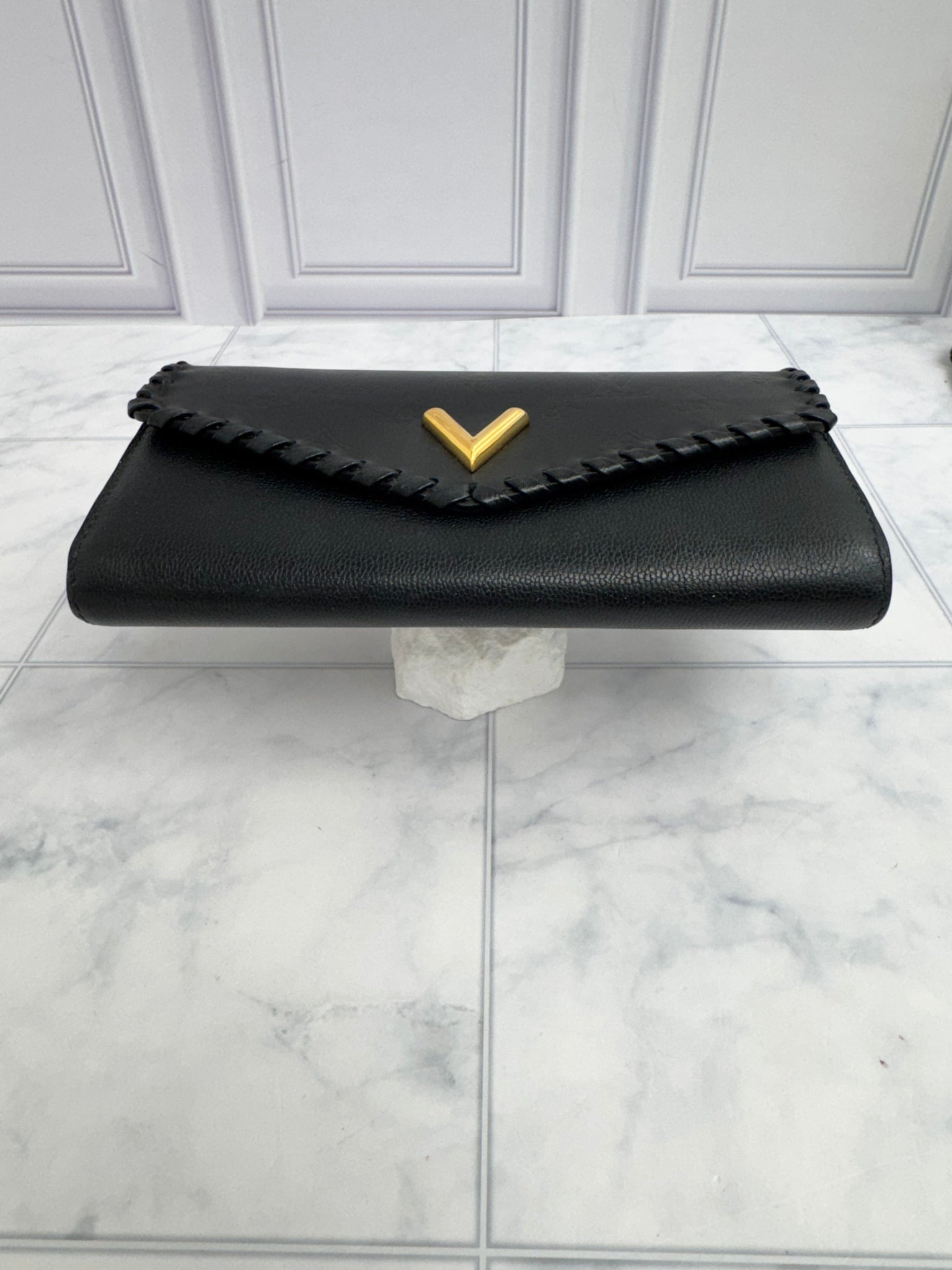 Louis Vuitton Black Monogram Cuir Plume Very Sarah Wallet