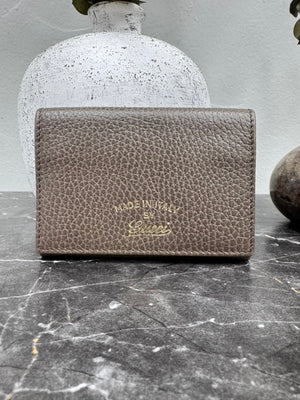 Gucci Brown Grained Leather Swing Card Case