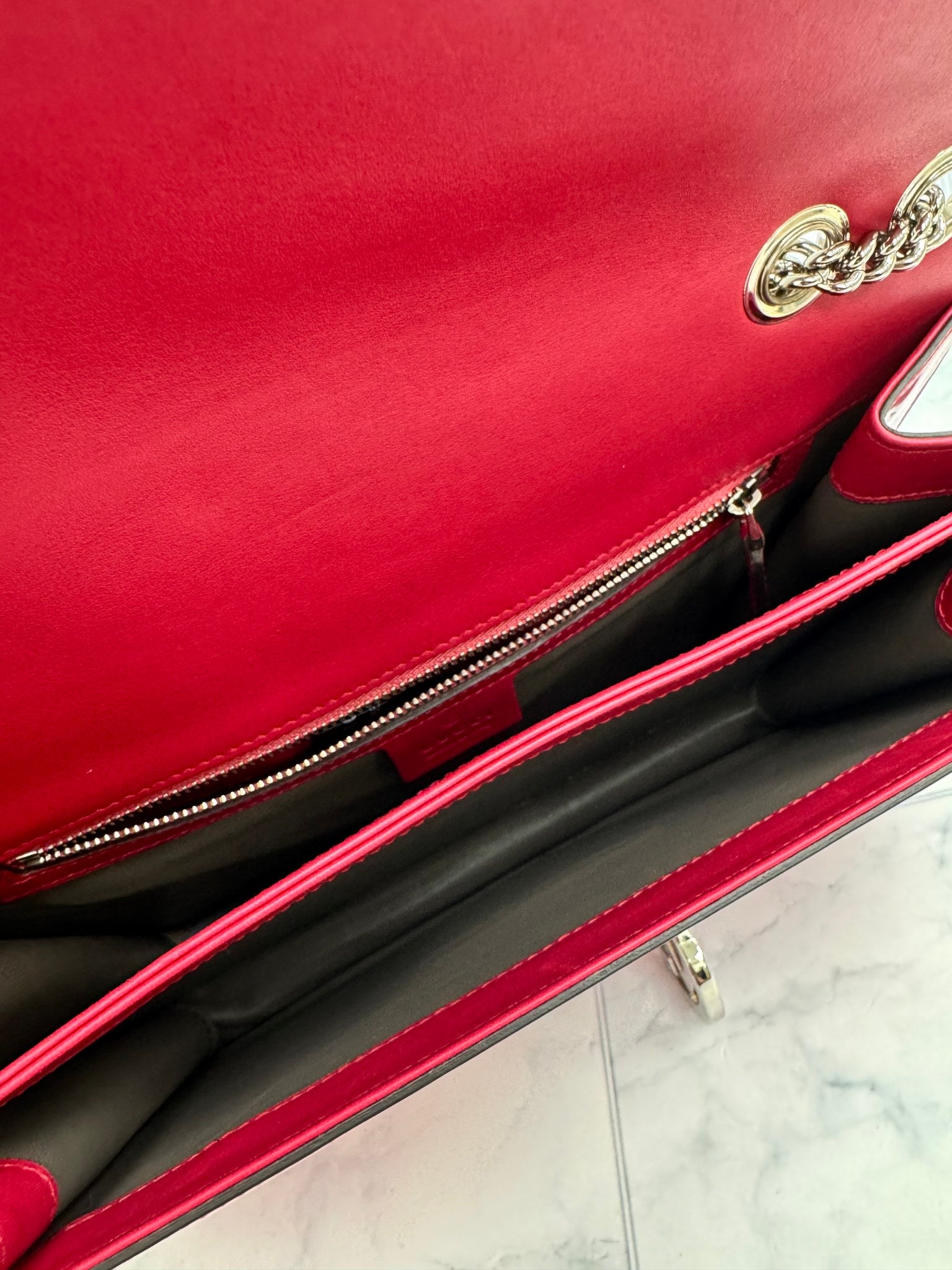 LIKE NEW - Gucci Pink Patent Leather Interlocking G Medium Chain Shoulder Bag