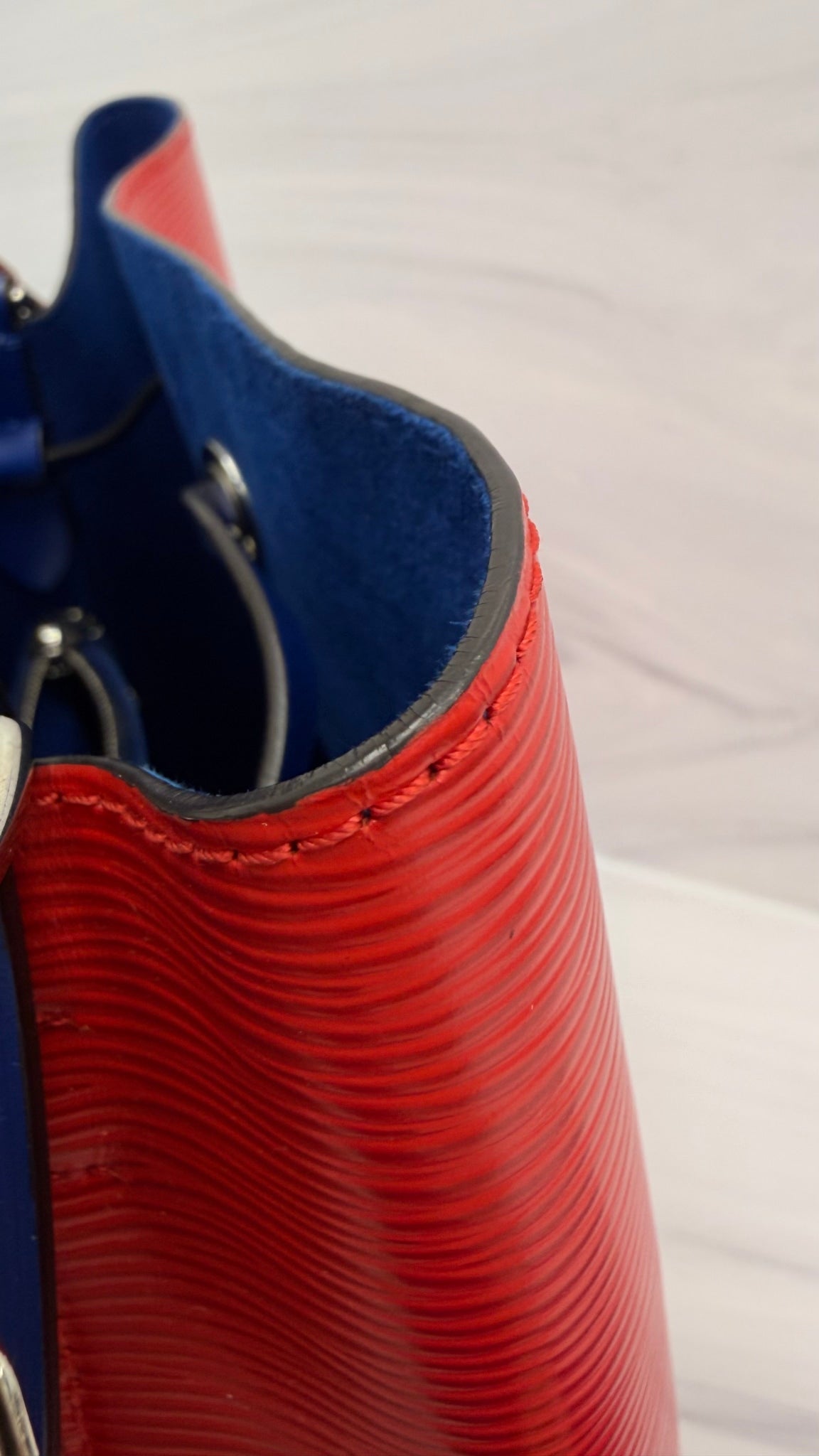 LIKE NEW - Louis Vuitton Red & Blue Epi Leather NeoNoe MM