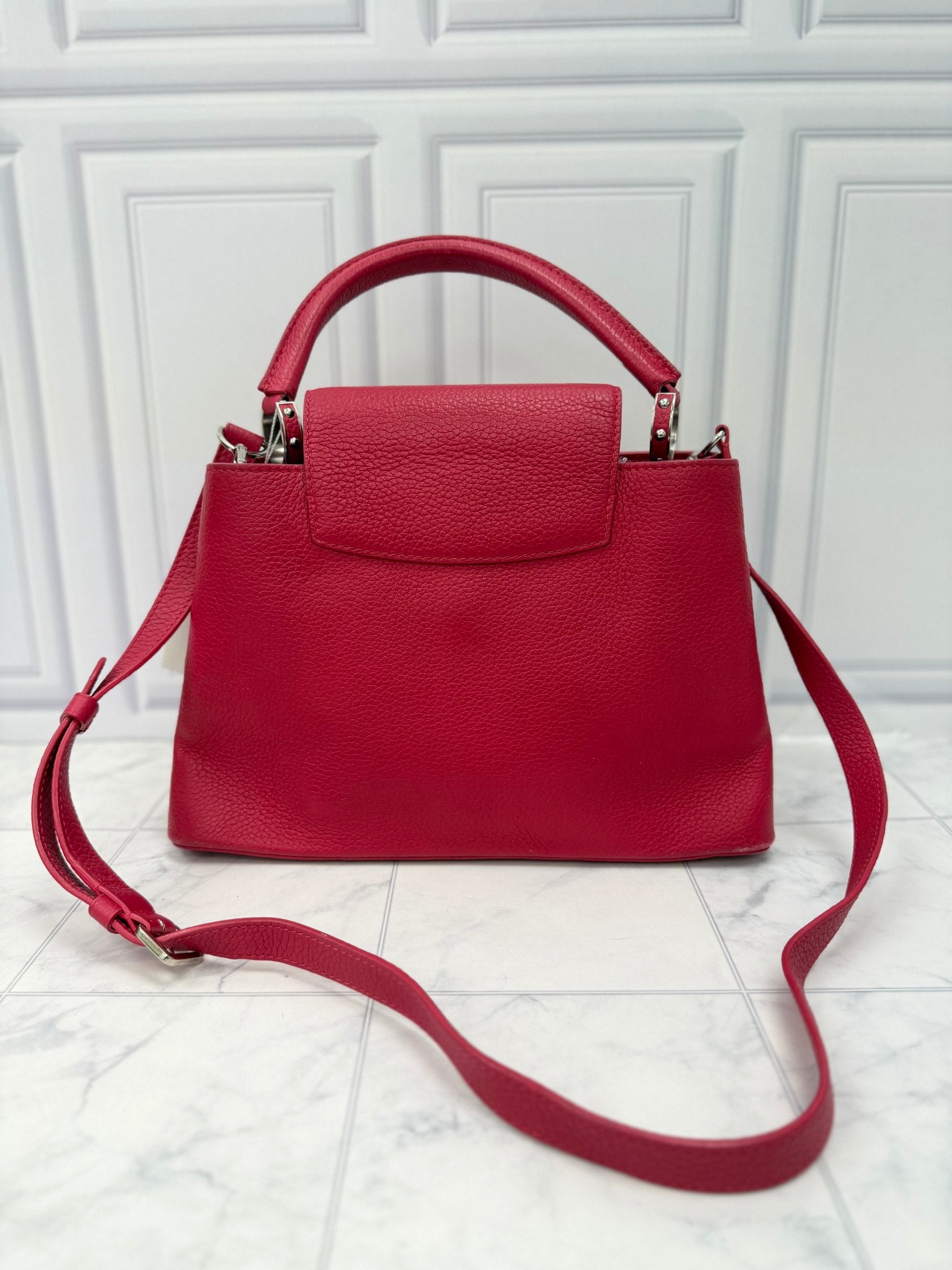 Louis Vuitton Rasberry Taurillon Leather Capucines  MM Handbag