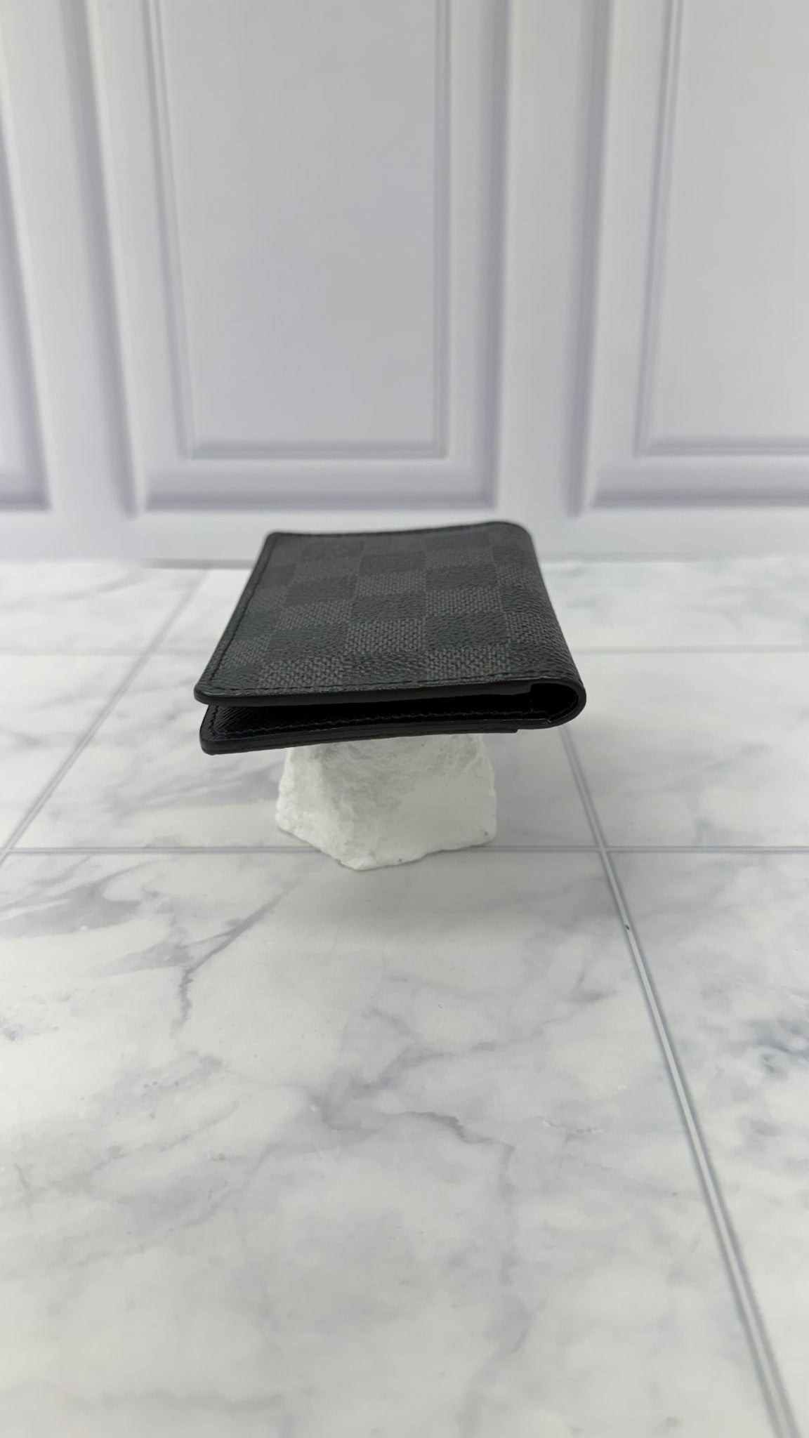 LIKE NEW - Louis Vuitton Damier Graphite Pocket Organizer 