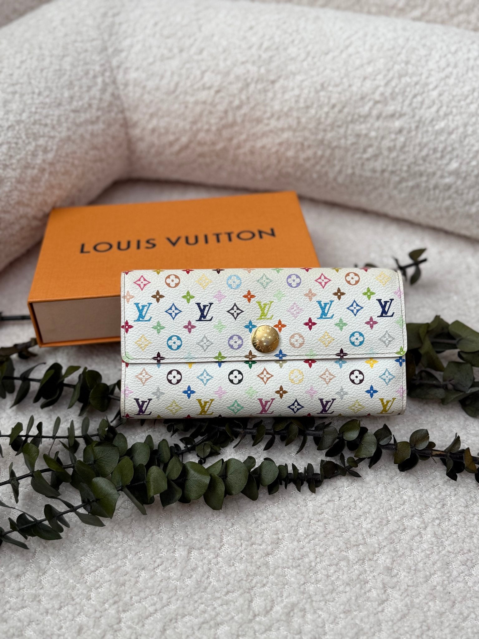 Louis Vuitton Monogram White Multicolor Sarah Wallet 