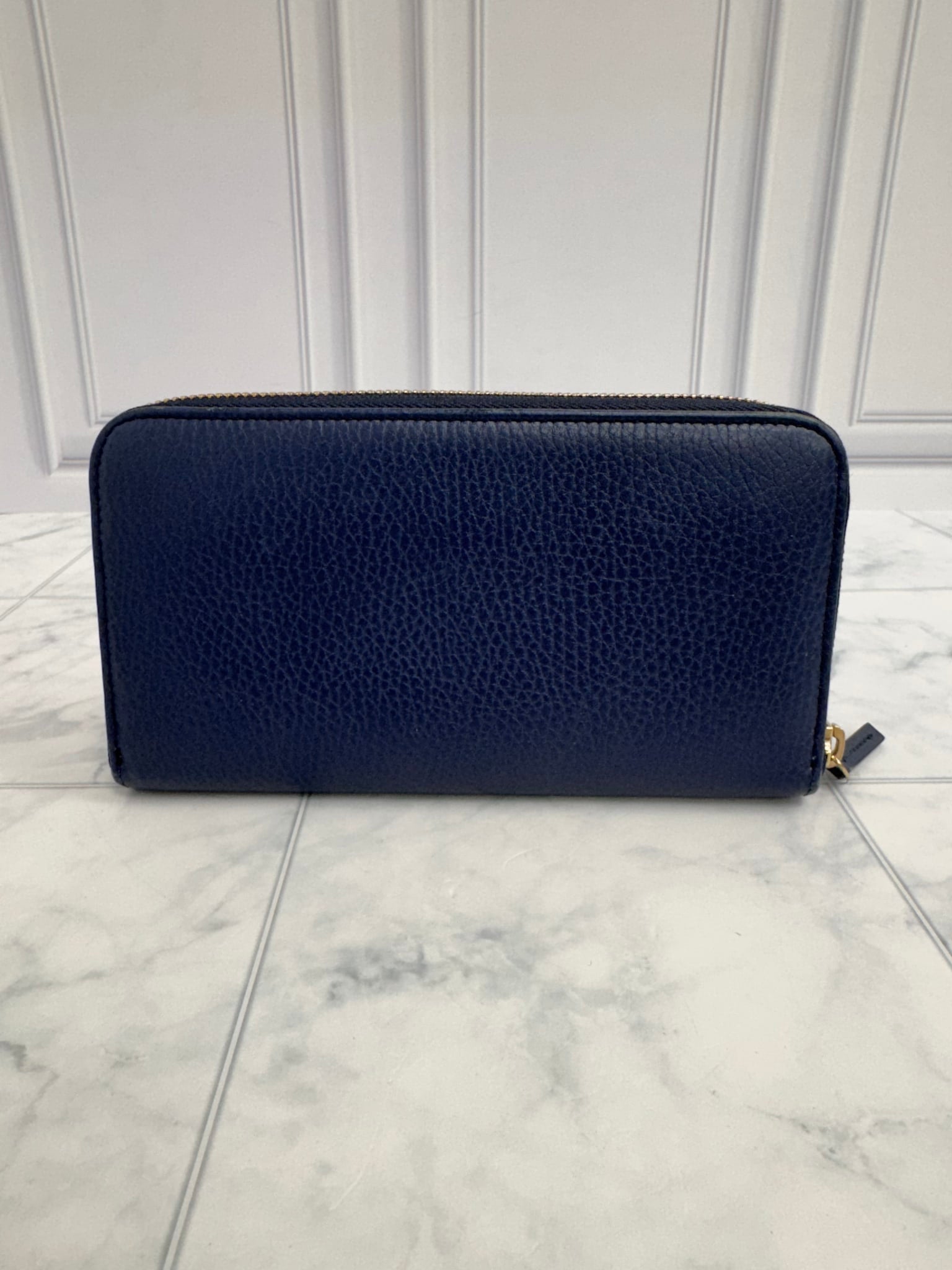 Gucci Blue Pebbled Leather Zippy Wallet