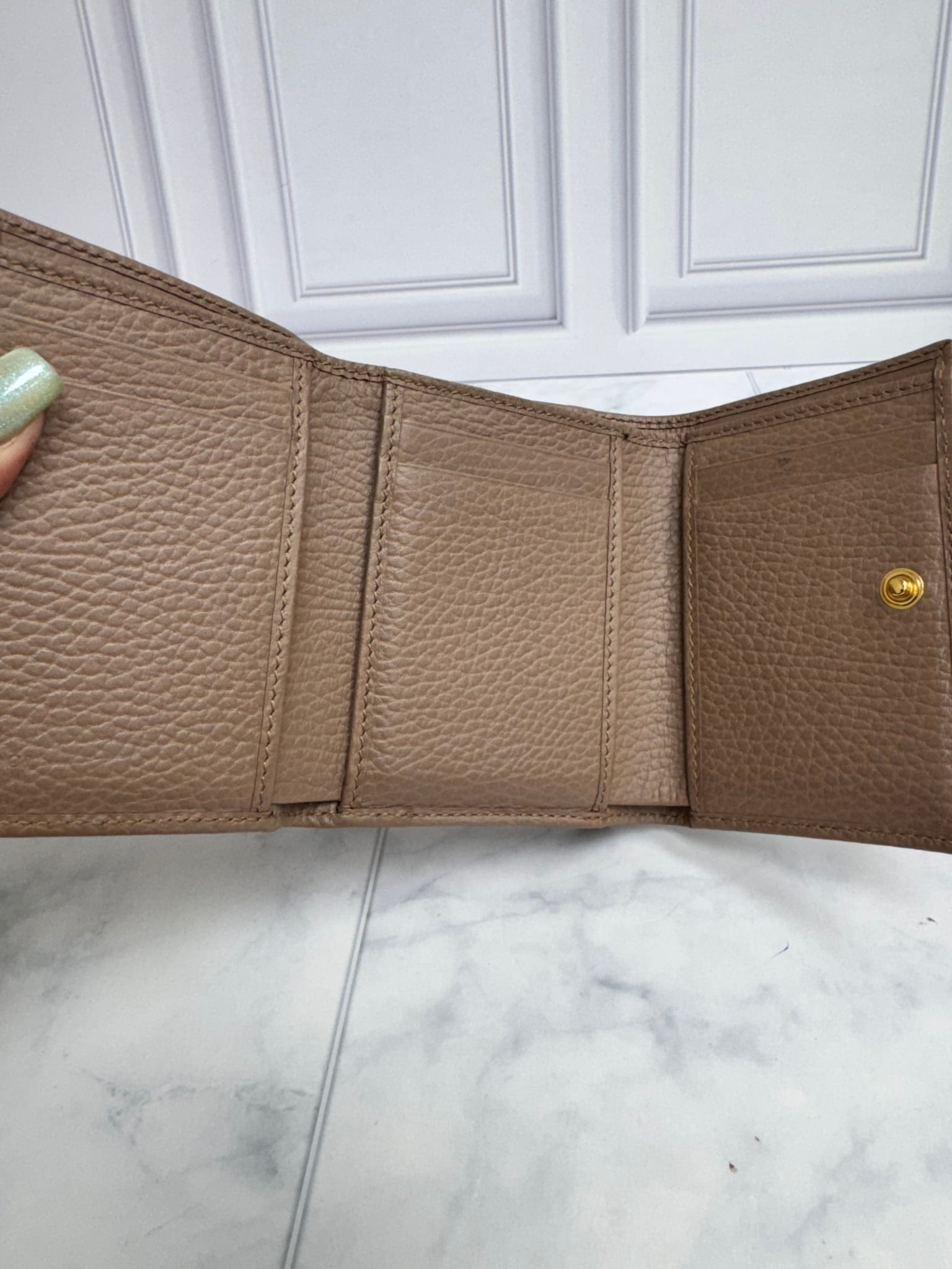 Gucci Beige Grained Leather GG Marmont Compact Trifold Wallet