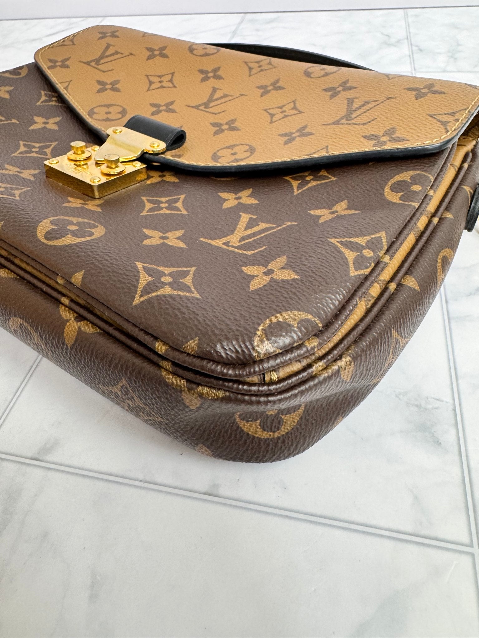 Louis Vuitton Reverse Monogram Pochette Metise