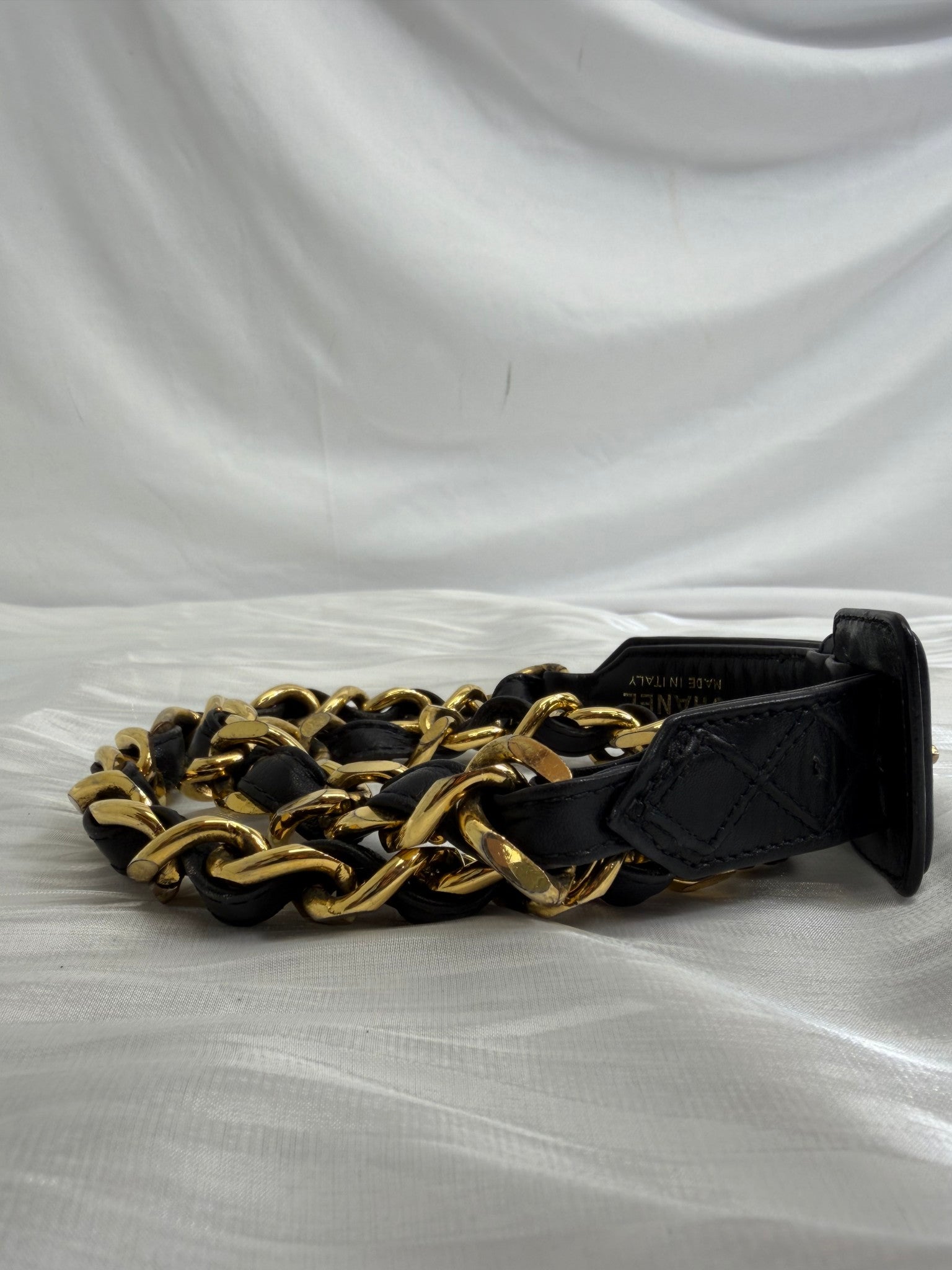 Chanel Black Leather x Gold Chain Belt 80/32