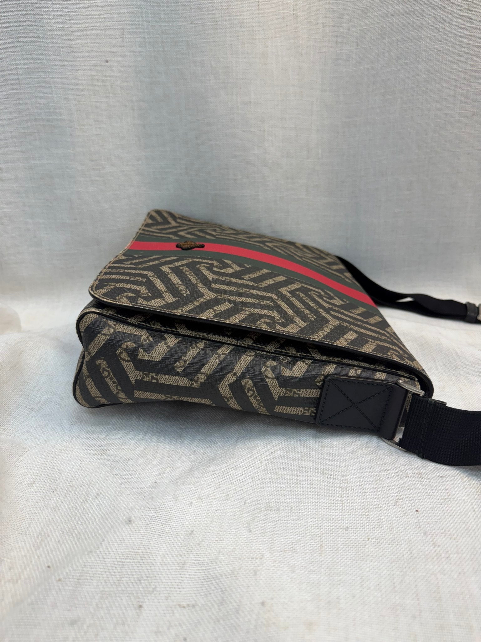 Gucci GG Supreme Coated Canvas Caleido Messenger Bag