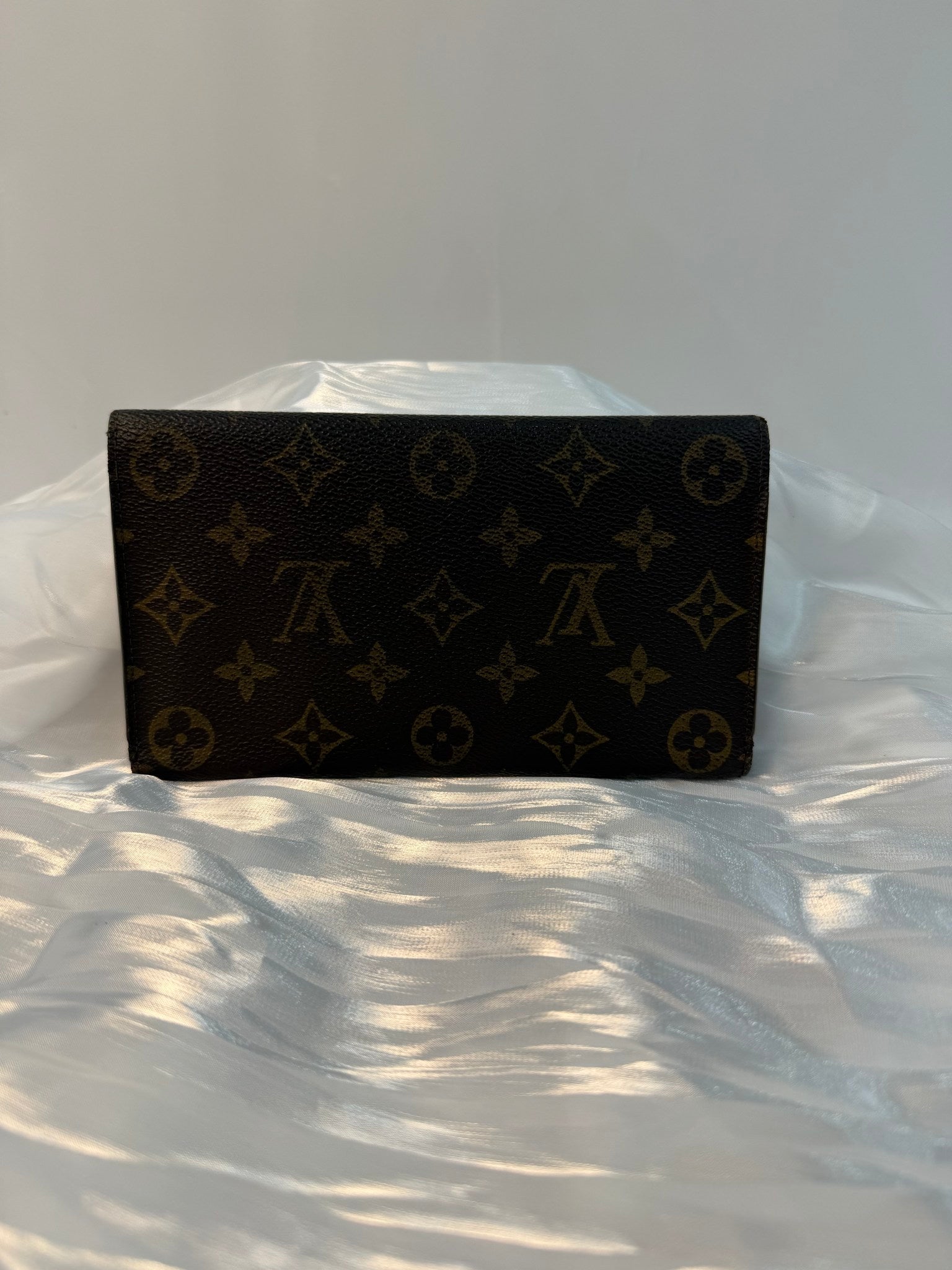 Louis Vuitton Monogram International Wallet 