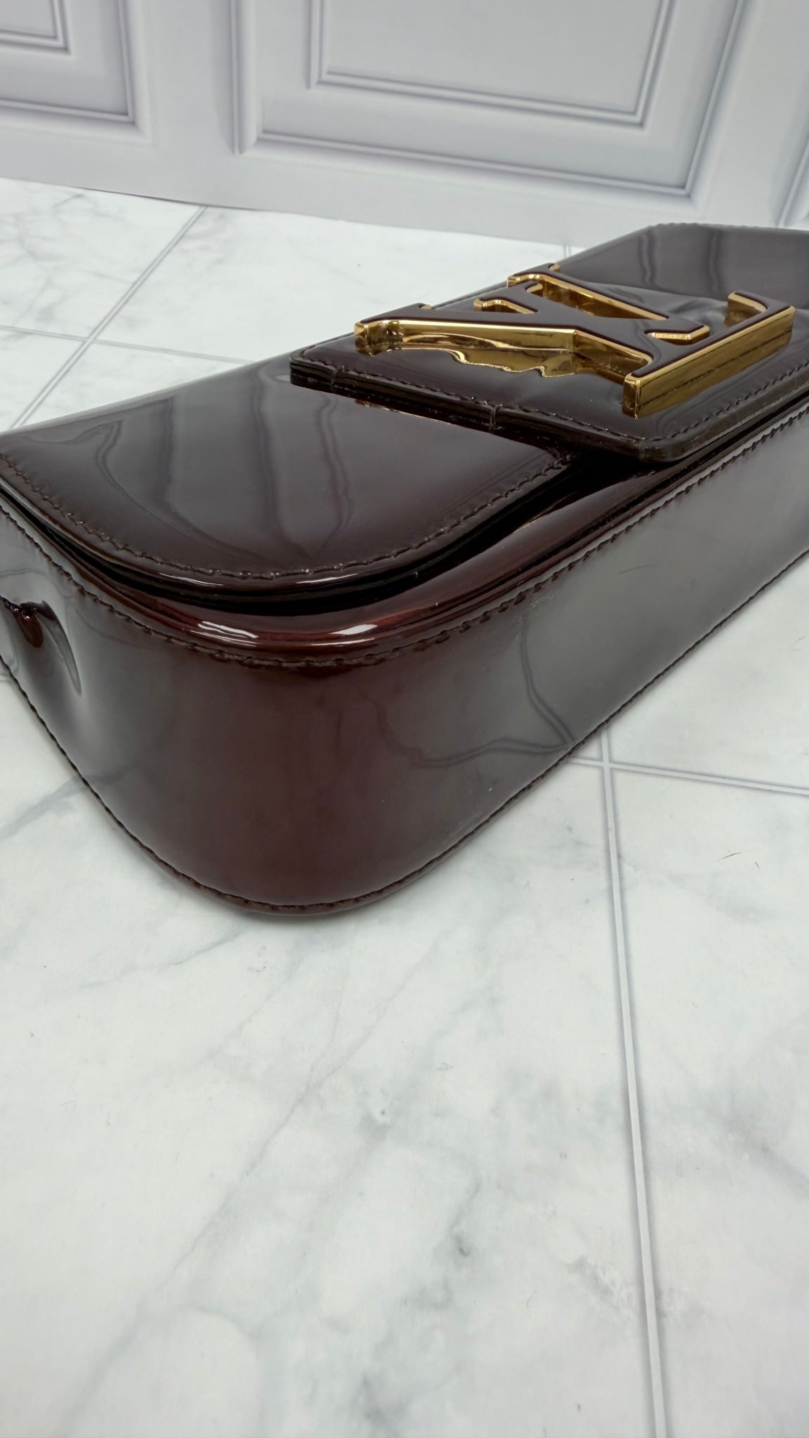 Louis Vuitton Amarante Vernis SoBe Pochette Clutch