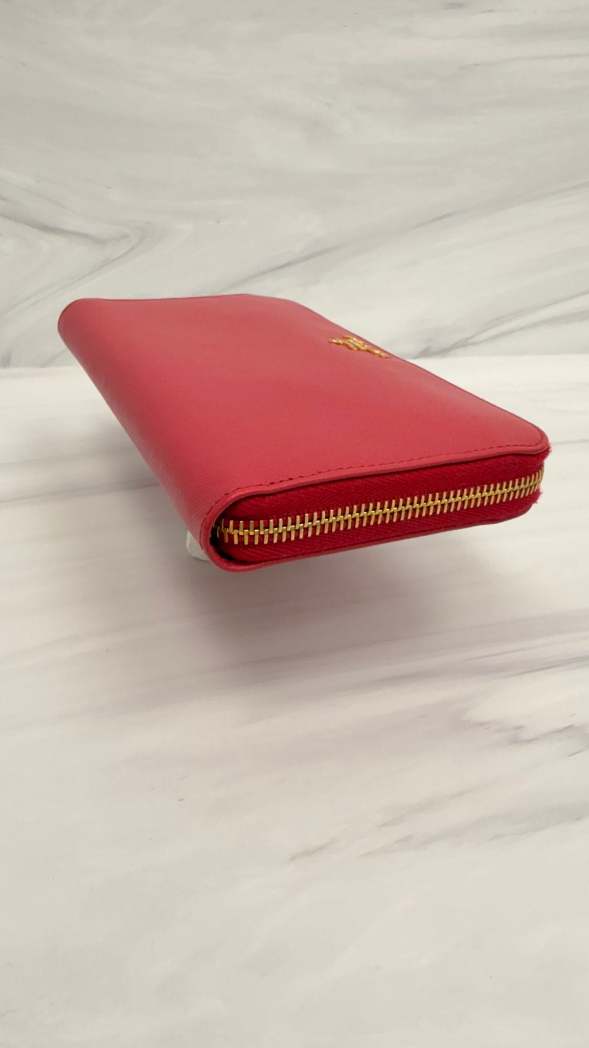 LIKE NEW - Prada Pink Saffiano Leather Zippy Wallet