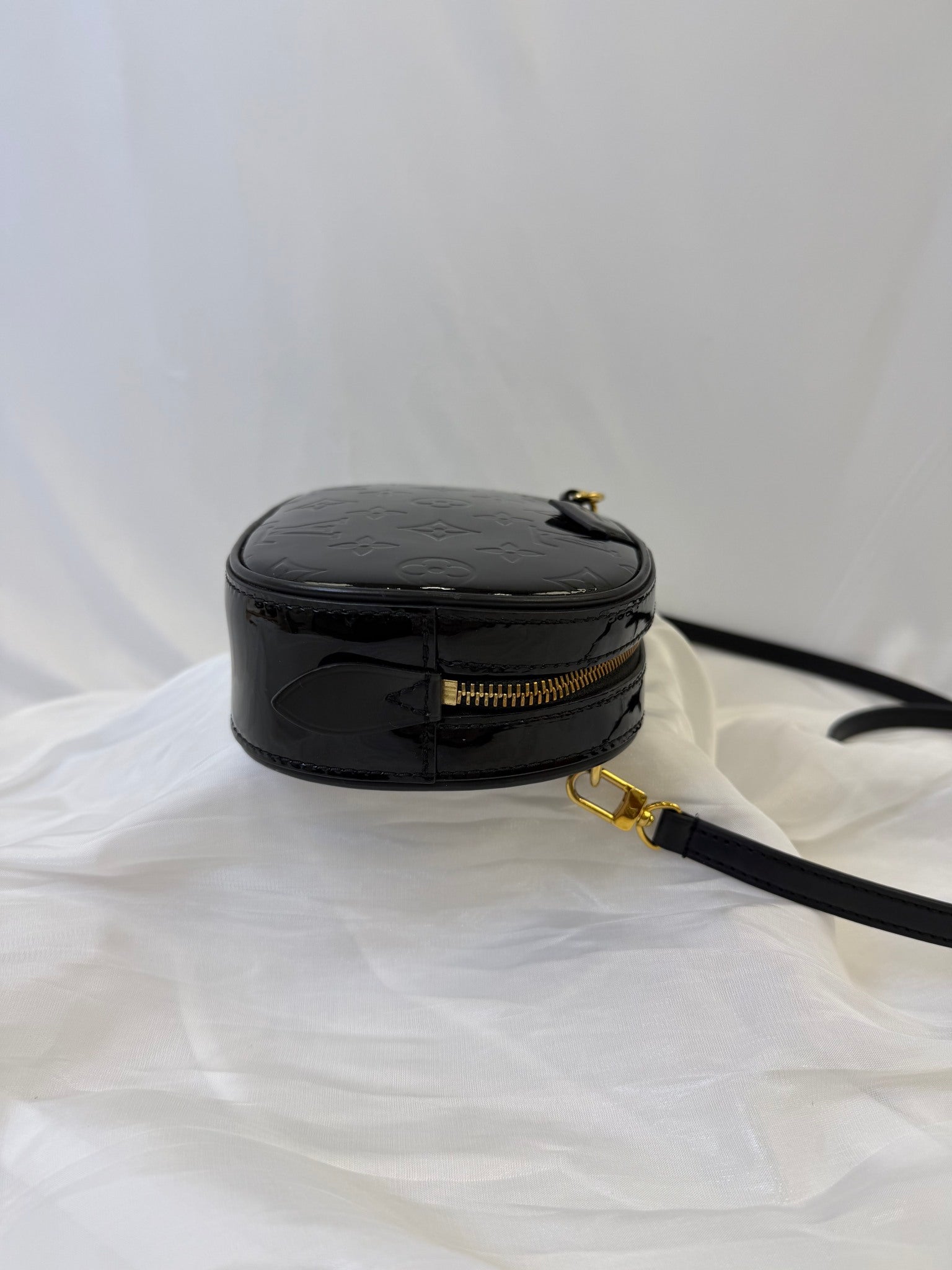Louis Vuitton Black Vernis Leather Round Crossbody X Belt Bag
