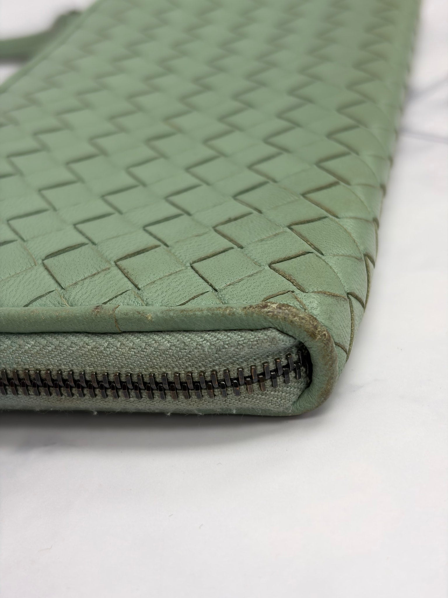 Bottega Veneta Green Intrecciato Leather Zippy Wallet