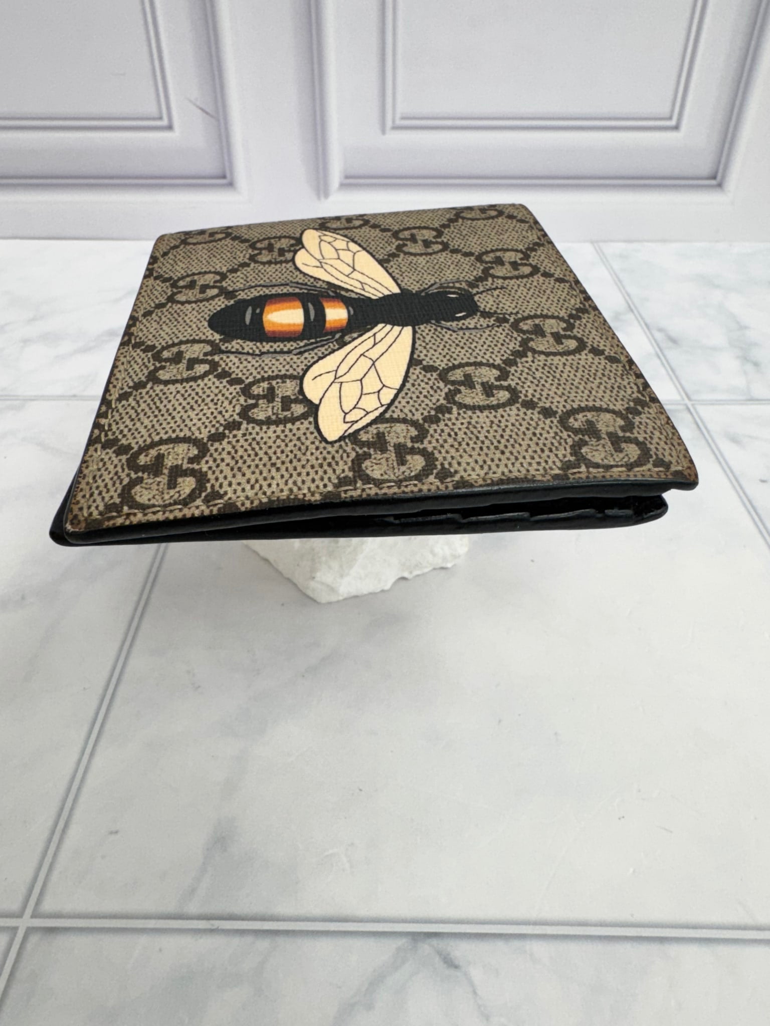 Gucci GG Supreme Bee Bifold Wallet